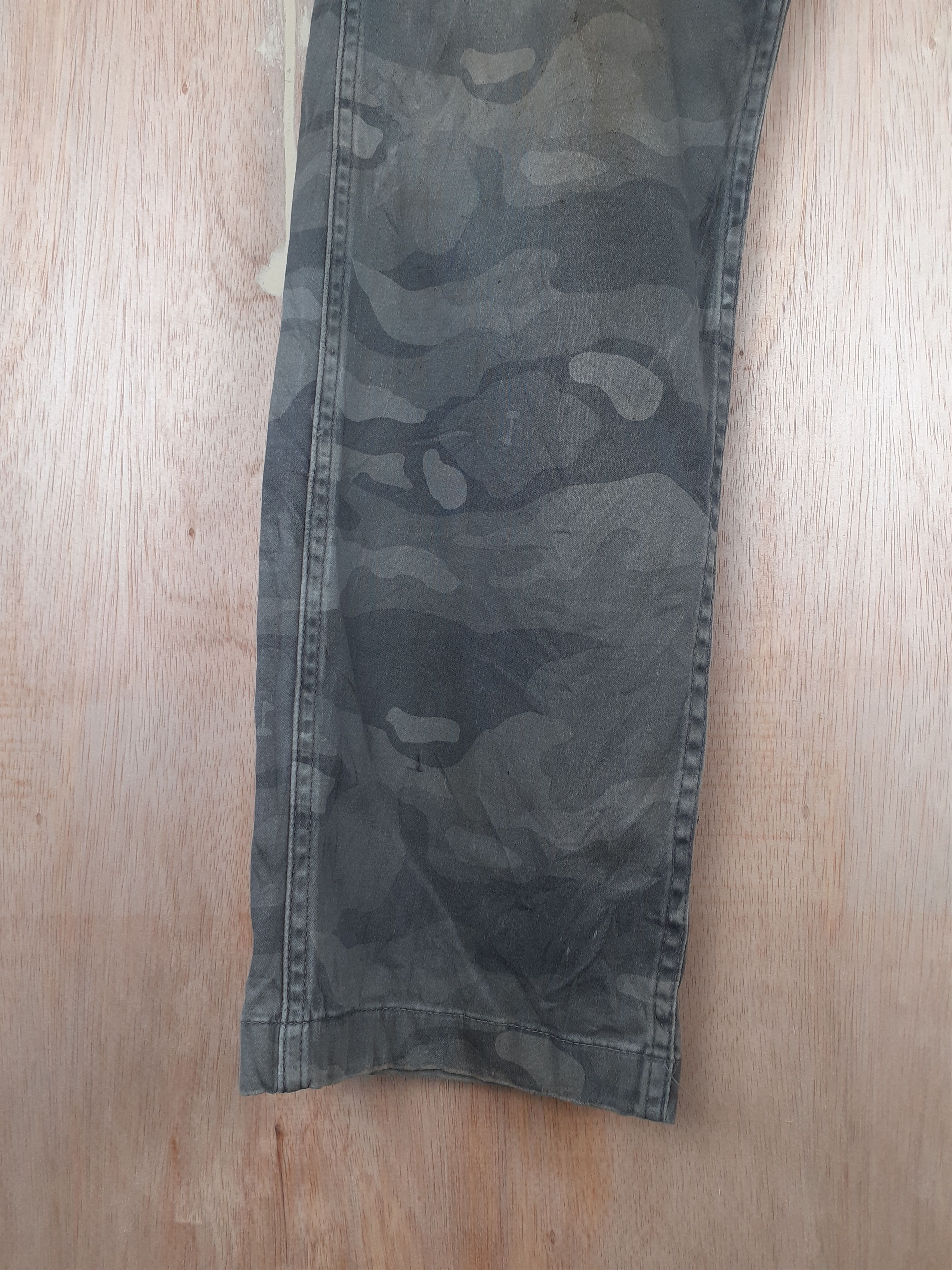 Edwin Edwin Golf distressed multipocket camo cargo pant #S241 Size US 36 / EU 52 - 9 Thumbnail