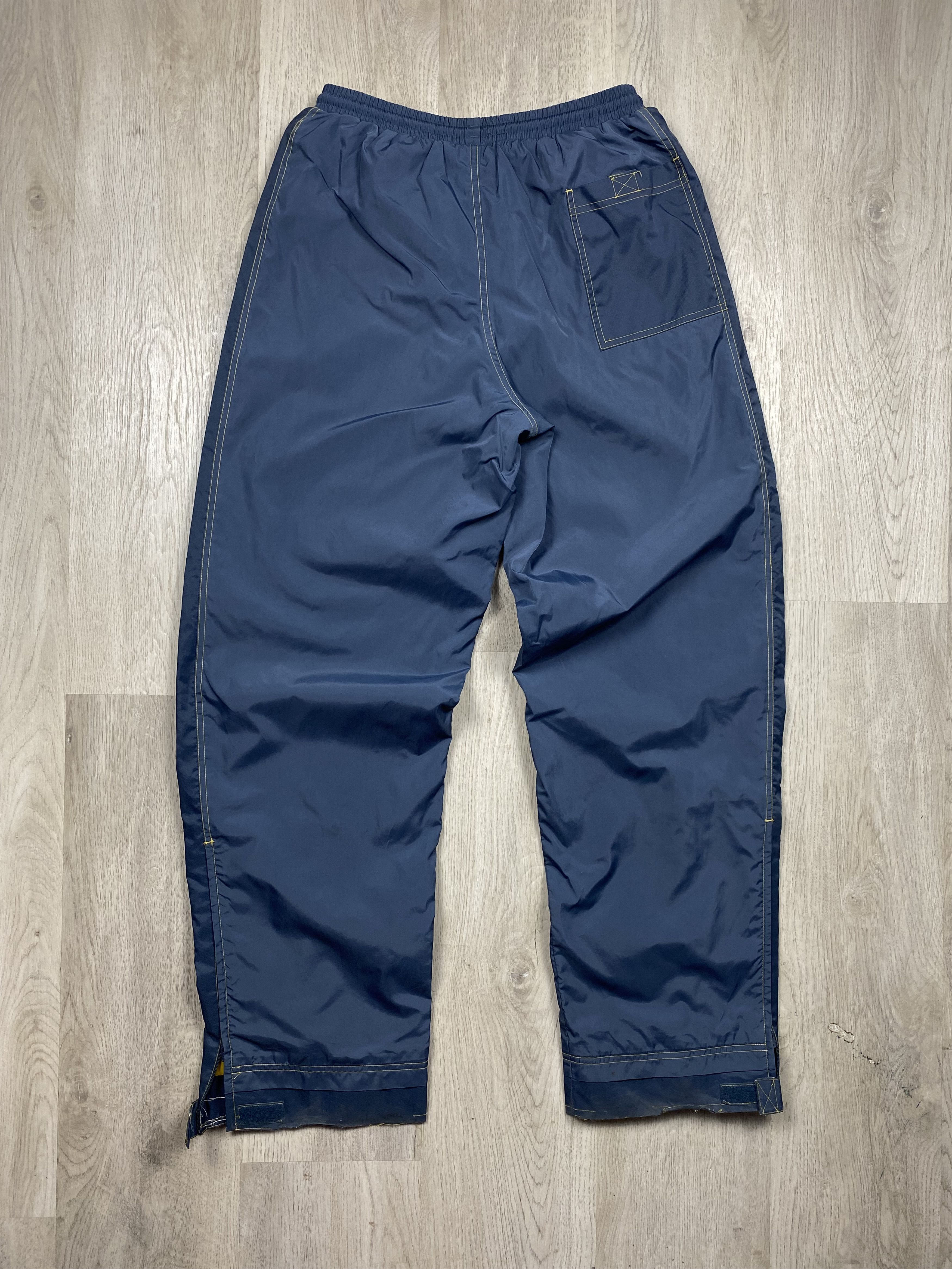 Adidas Adidas Vintage Mens Nylon Baggy Track Pants Drill style Y2K Size US 32 / EU 48 - 8 Thumbnail