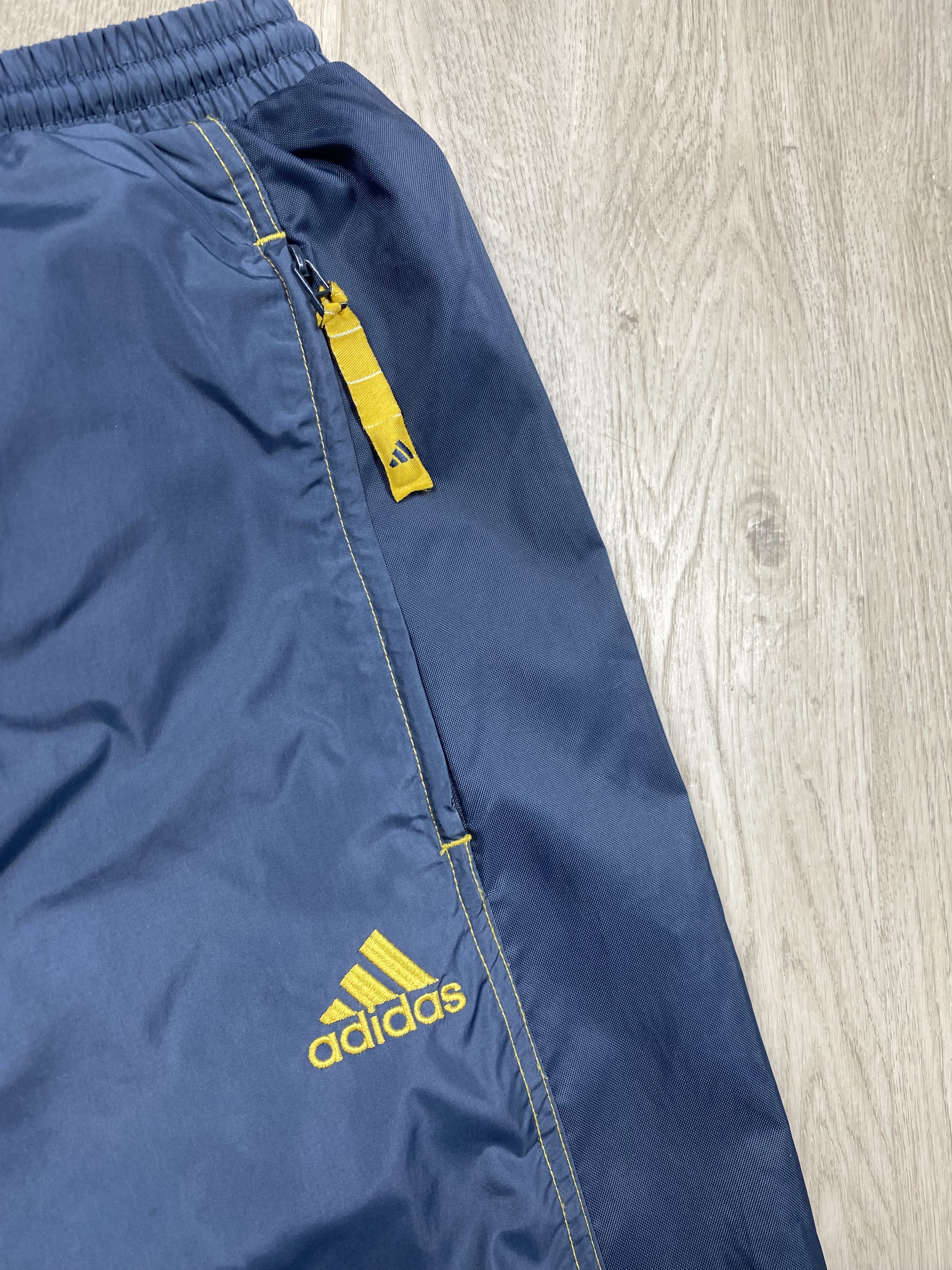 Adidas Adidas Vintage Mens Nylon Baggy Track Pants Drill style Y2K Size US 32 / EU 48 - 3 Thumbnail