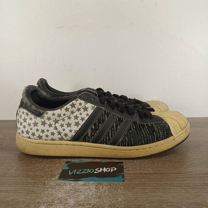 adidas superstar print