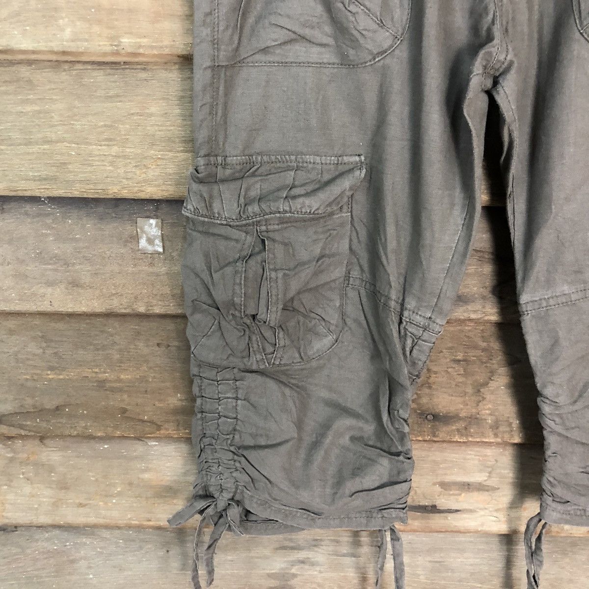 Japanese Brand Japanese Brand Grey multipocket tactical Cropped Pants #4559 Size US 30 / EU 46 - 6 Thumbnail