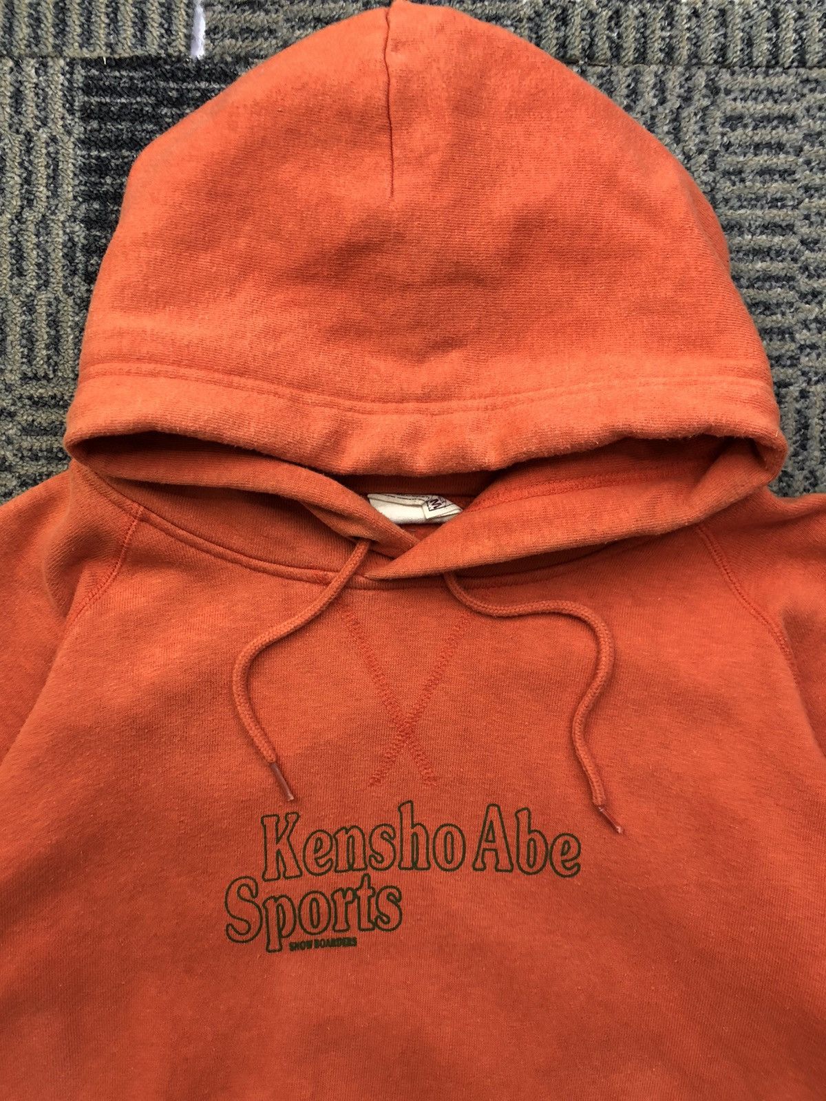 Kensho Abe Vintage Kensho Abe Sports Snow Boarders Orange Hoodie Size US M / EU 48-50 / 2 - 3 Thumbnail