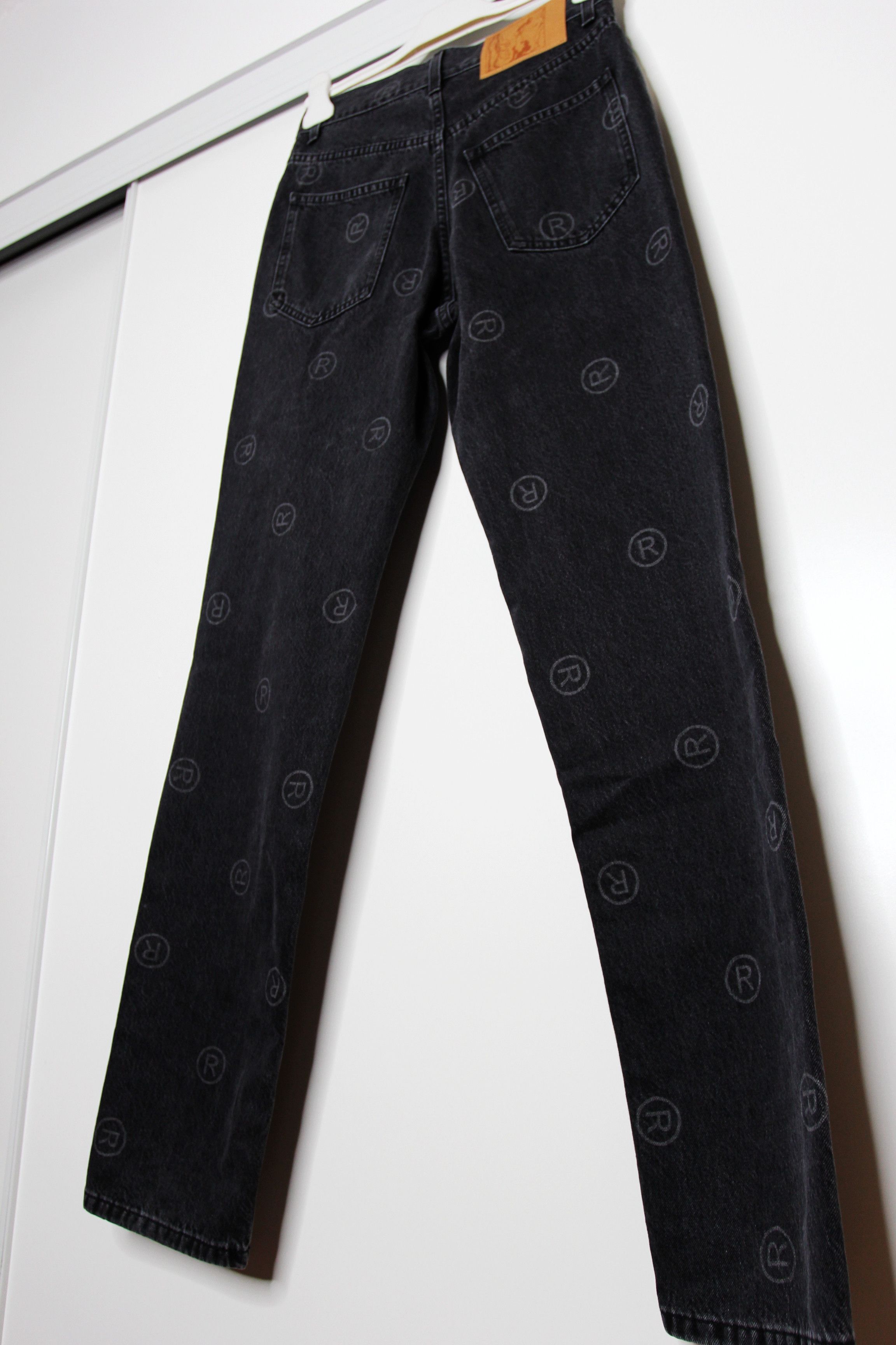 Martine Rose BNWT SS22 MARTINE ROSE ALL OVER LOGO JEANS XS Size US 28 / EU 44 - 8 Thumbnail
