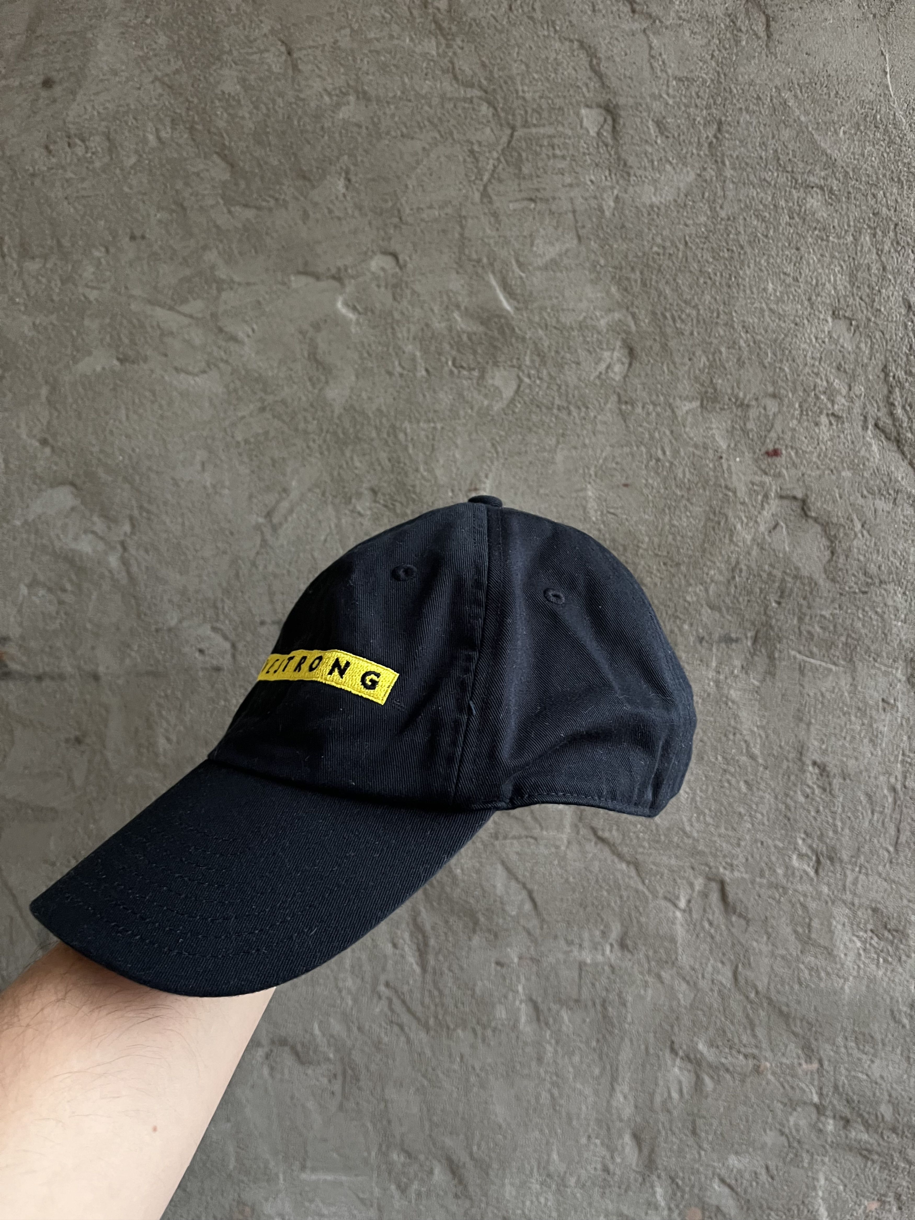 Nike Mens Vintage Nike livestrong swoosh cap hats streetwear Size ONE SIZE - 2 Thumbnail