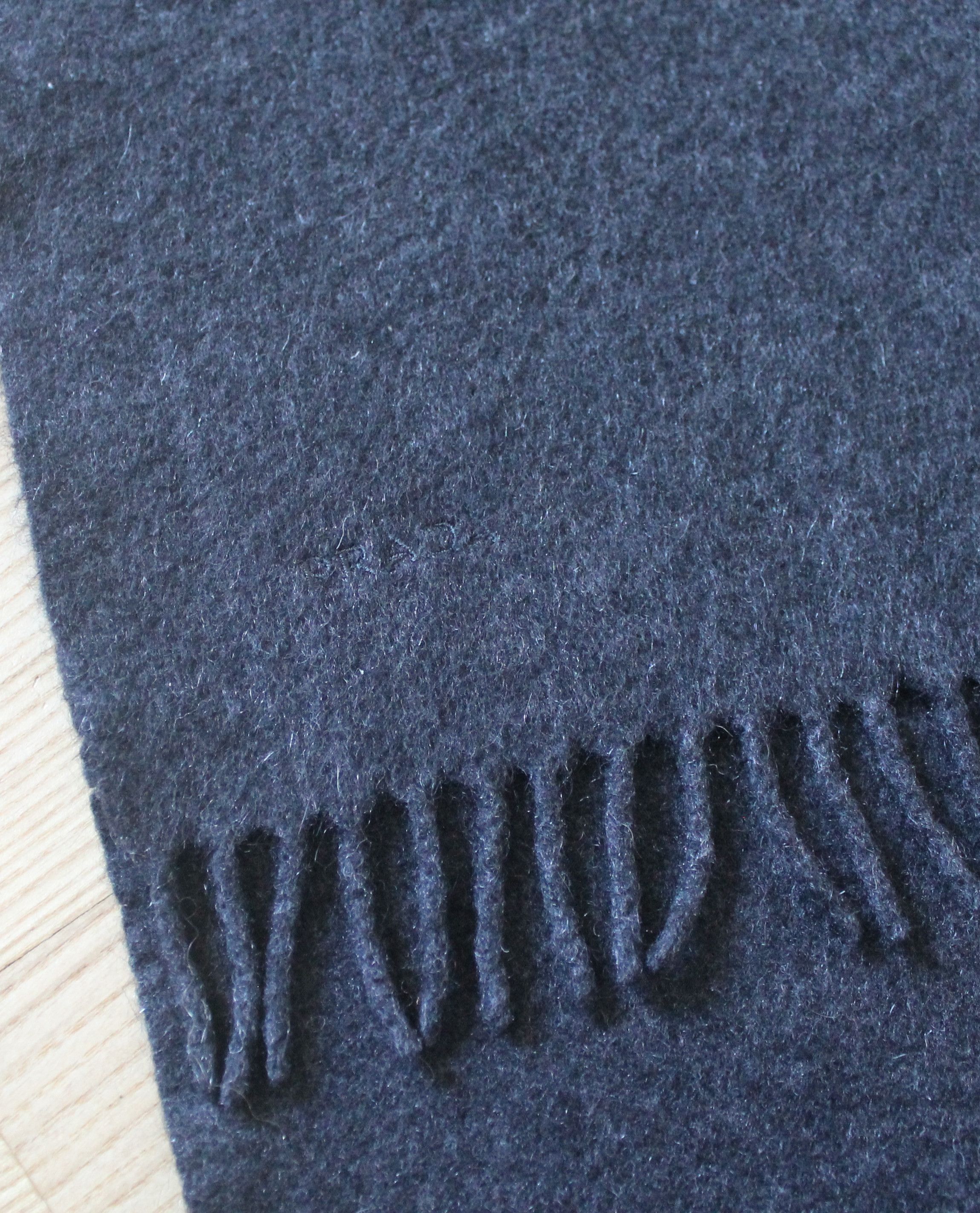 Prada Prada Big Woll Scarf Size ONE SIZE - 3 Thumbnail