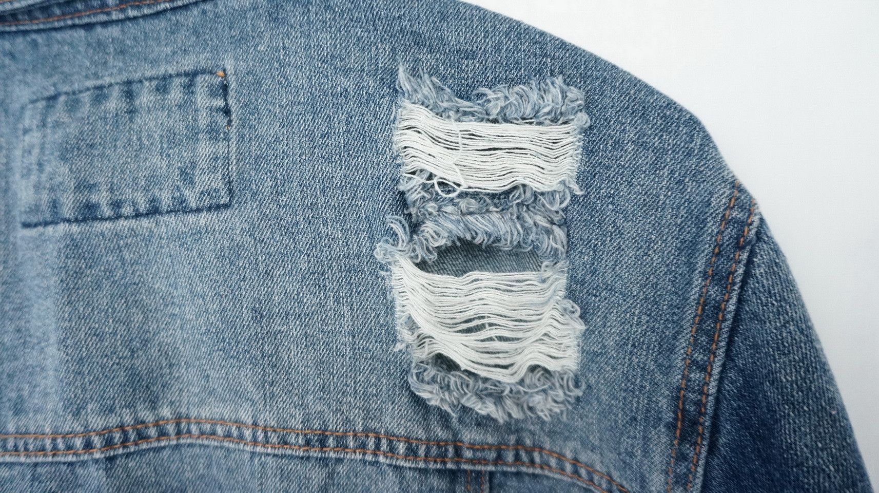 Japanese Brand Rue 21 Distressed Ripped Women Denim Jacket Size ONE SIZE - 9 Thumbnail