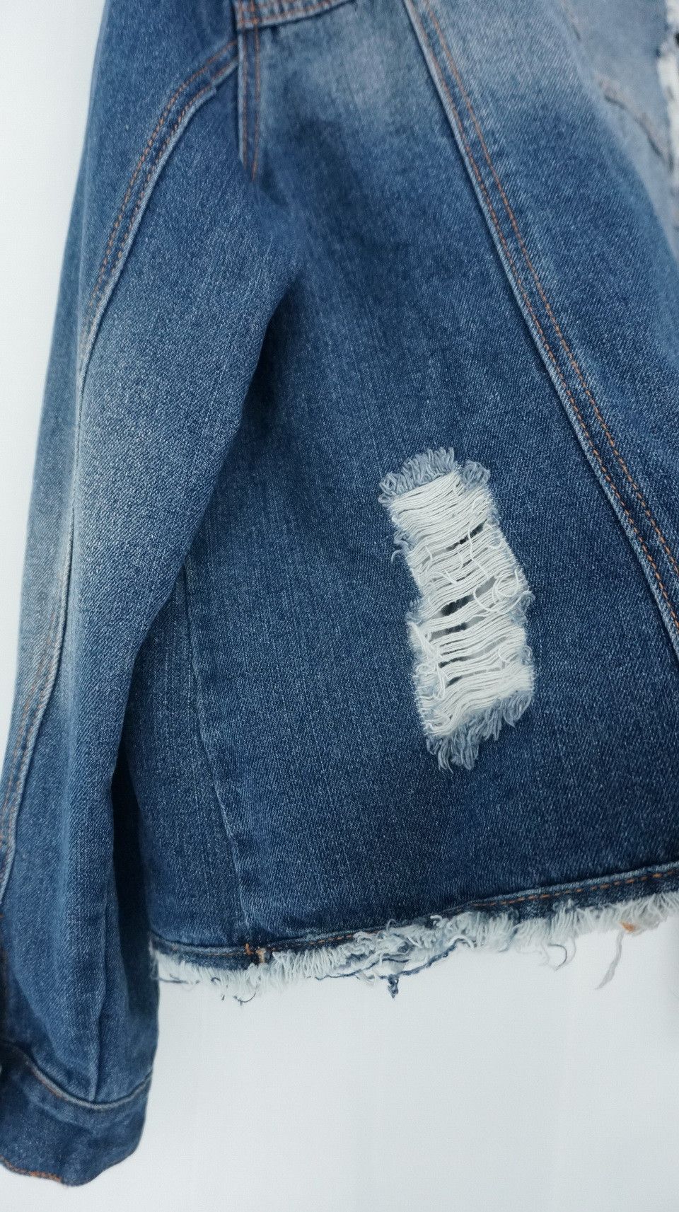 Japanese Brand Rue 21 Distressed Ripped Women Denim Jacket Size ONE SIZE - 10 Thumbnail