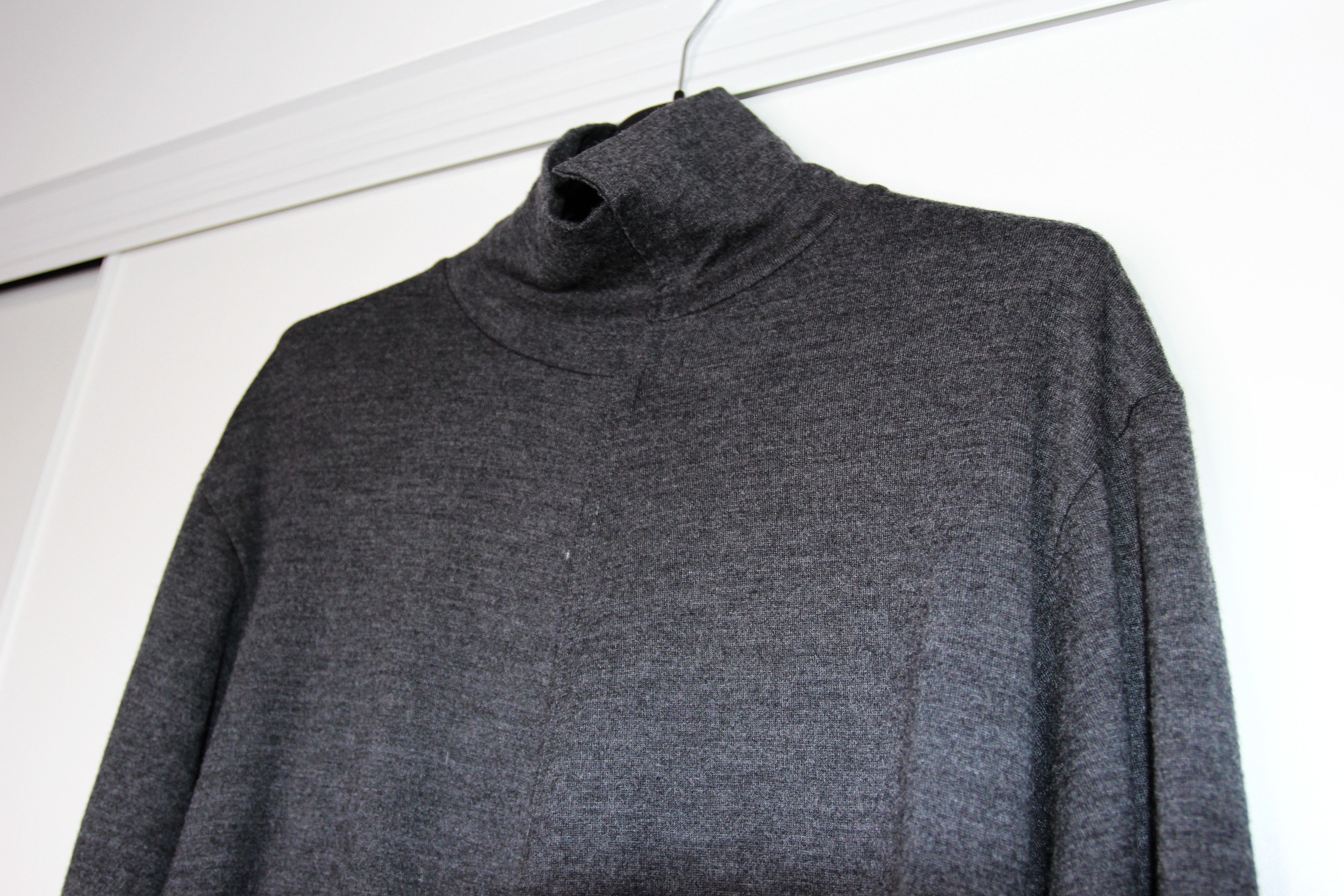 Yohji Yamamoto BNWT AW21 YOHJI YAMAMOTO POUR HOMME ASYMMETRIC SWEATER 1 Size US S / EU 44-46 / 1 - 4 Thumbnail