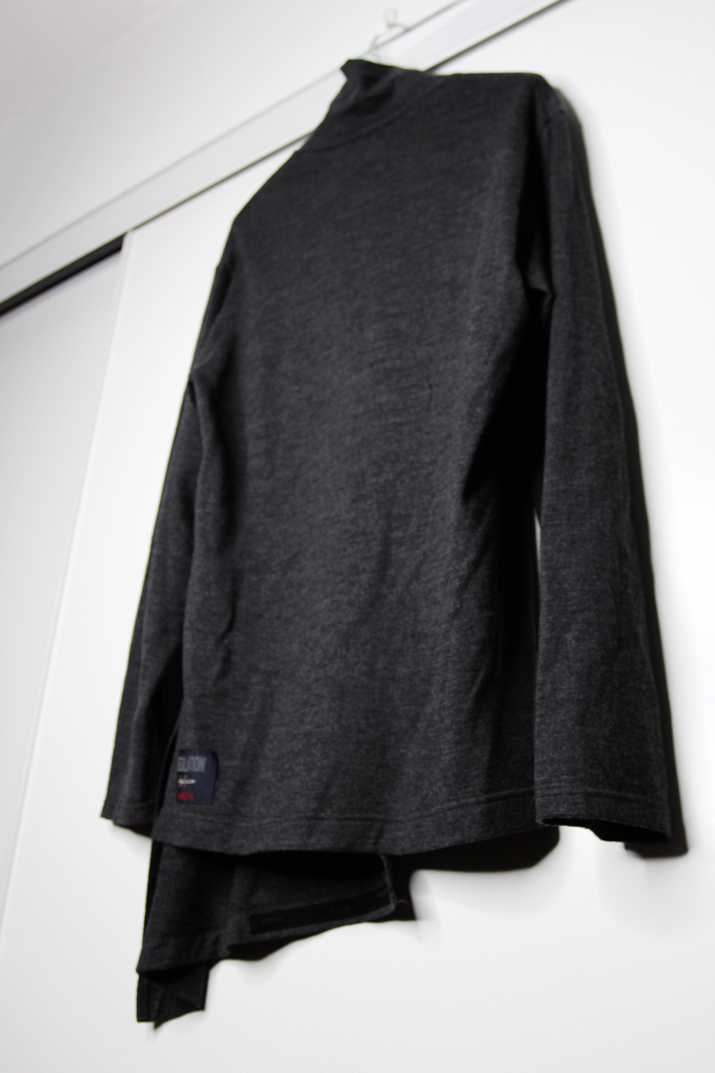 Yohji Yamamoto BNWT AW21 YOHJI YAMAMOTO POUR HOMME ASYMMETRIC SWEATER 1 Size US S / EU 44-46 / 1 - 7 Thumbnail