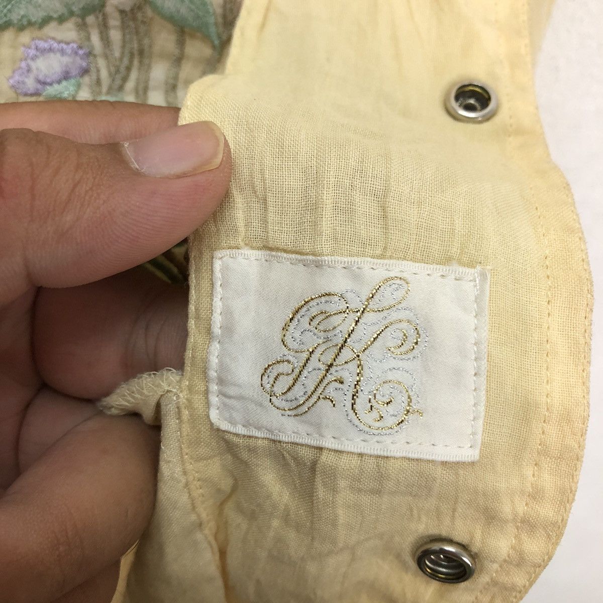 Japanese Brand VINTAGE EMBROIDERY QUILTED FLOWER BOMBER LIGHT JACKET Size US M / EU 48-50 / 2 - 12 Thumbnail