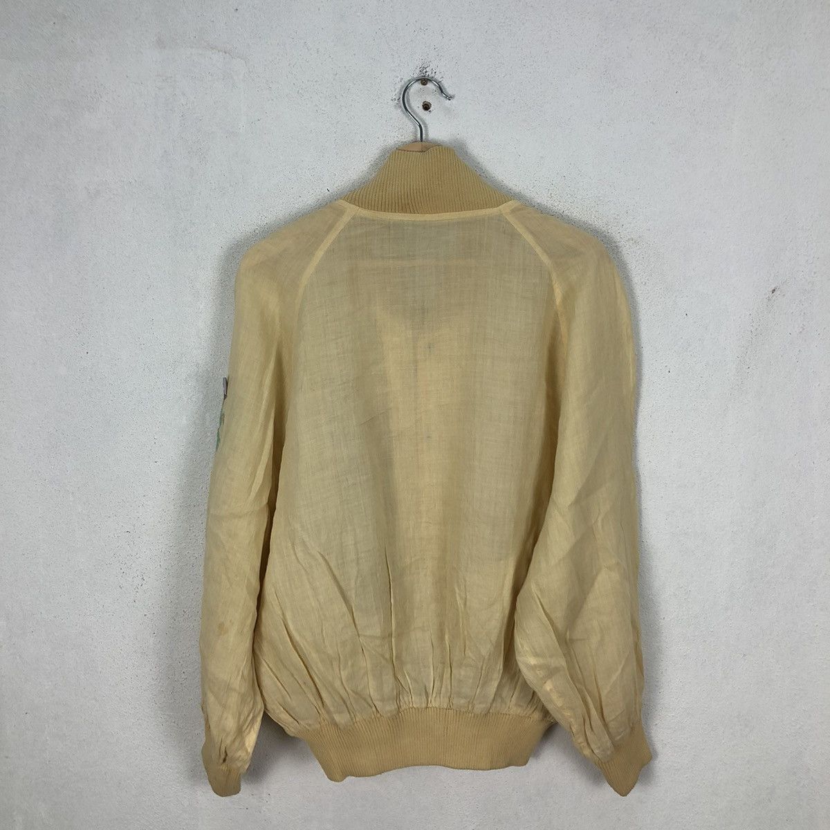 Japanese Brand VINTAGE EMBROIDERY QUILTED FLOWER BOMBER LIGHT JACKET Size US M / EU 48-50 / 2 - 8 Thumbnail