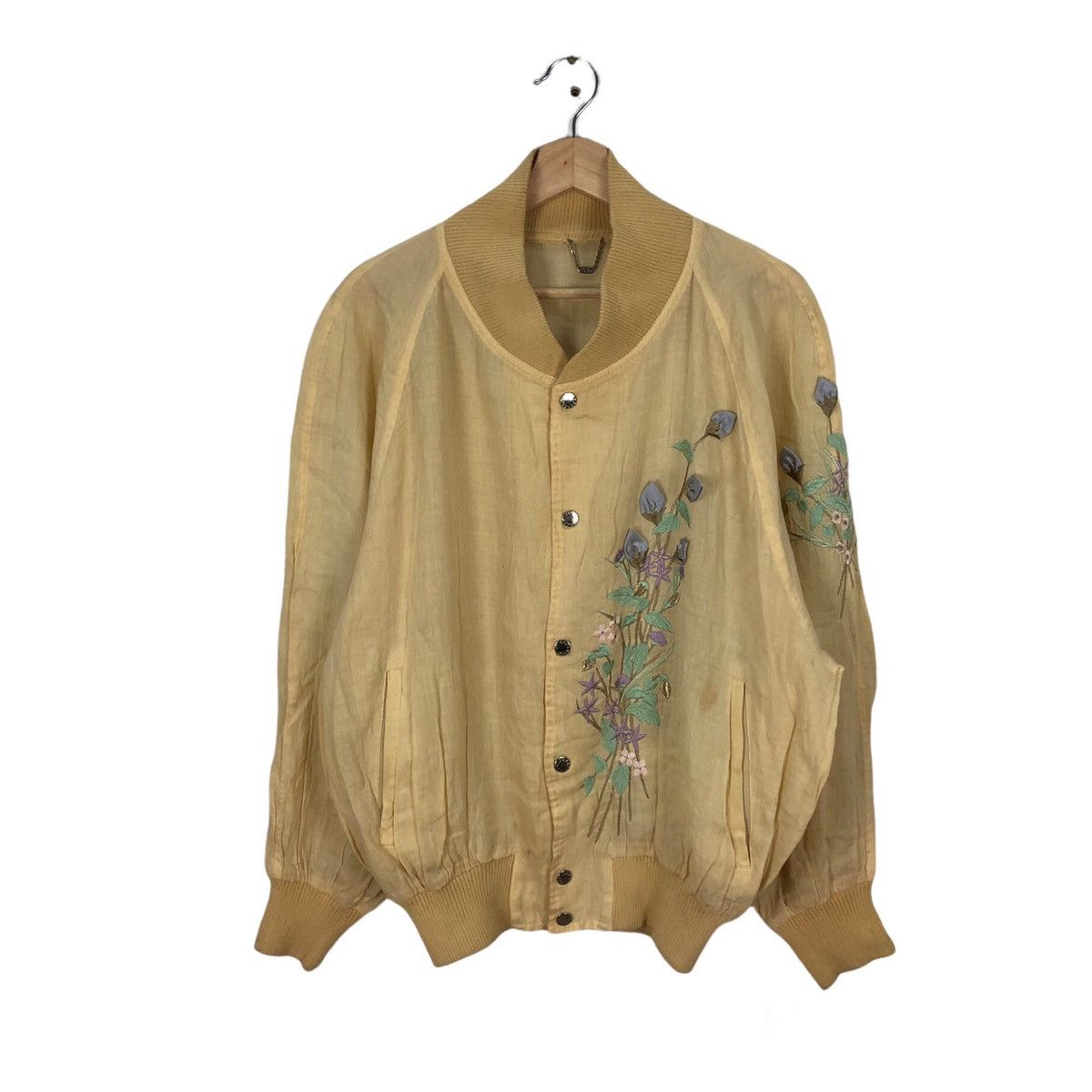 Japanese Brand VINTAGE EMBROIDERY QUILTED FLOWER BOMBER LIGHT JACKET Size US M / EU 48-50 / 2 - 1 Thumbnail