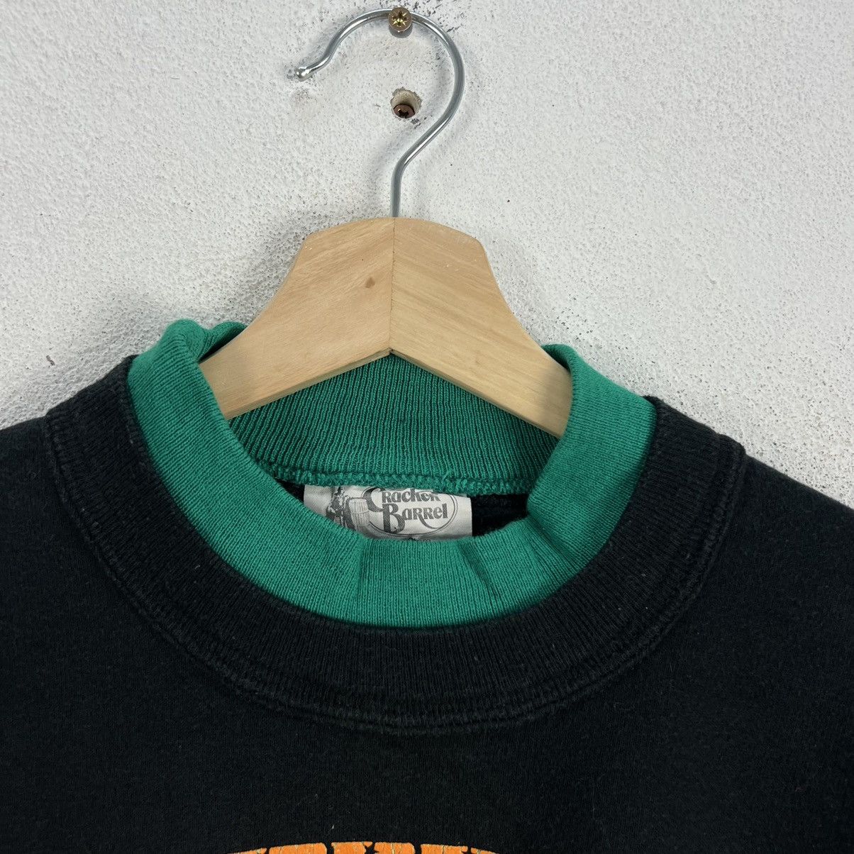 Vintage VINTAGE CRACKER BARREL CREWNECK SWEATSHIRT BIG LOGO USA MADE Size US L / EU 52-54 / 3 - 4 Thumbnail