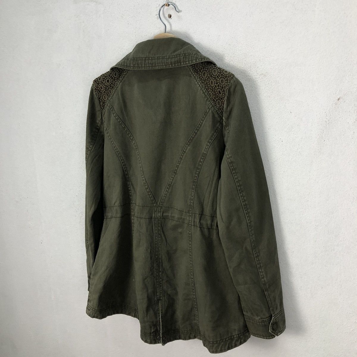 Japanese Brand VINTAGE GUESS LOS ANGELES CARGO JACKET MULTI POCKET Size US M / EU 48-50 / 2 - 9 Thumbnail