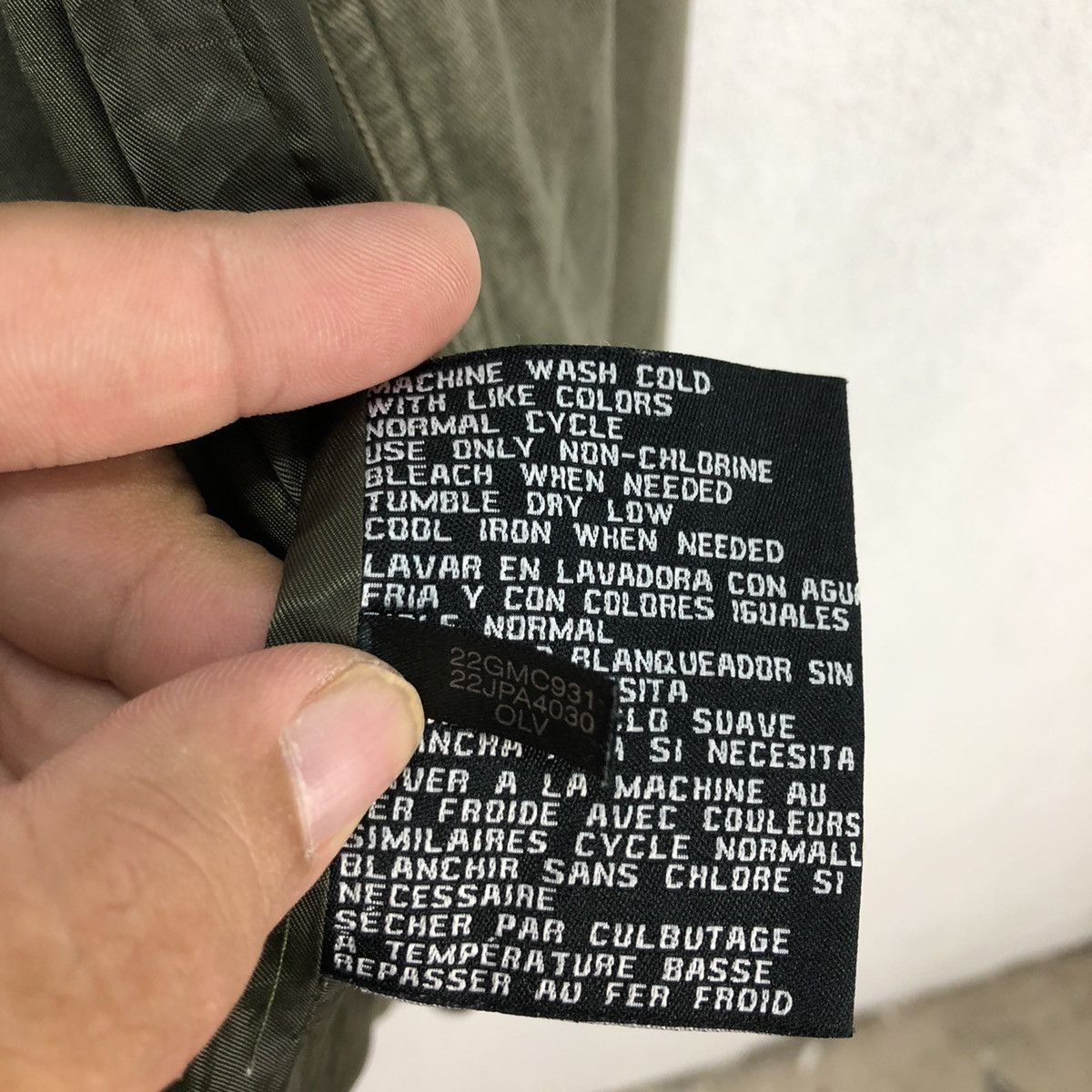 Japanese Brand VINTAGE GUESS LOS ANGELES CARGO JACKET MULTI POCKET Size US M / EU 48-50 / 2 - 17 Thumbnail