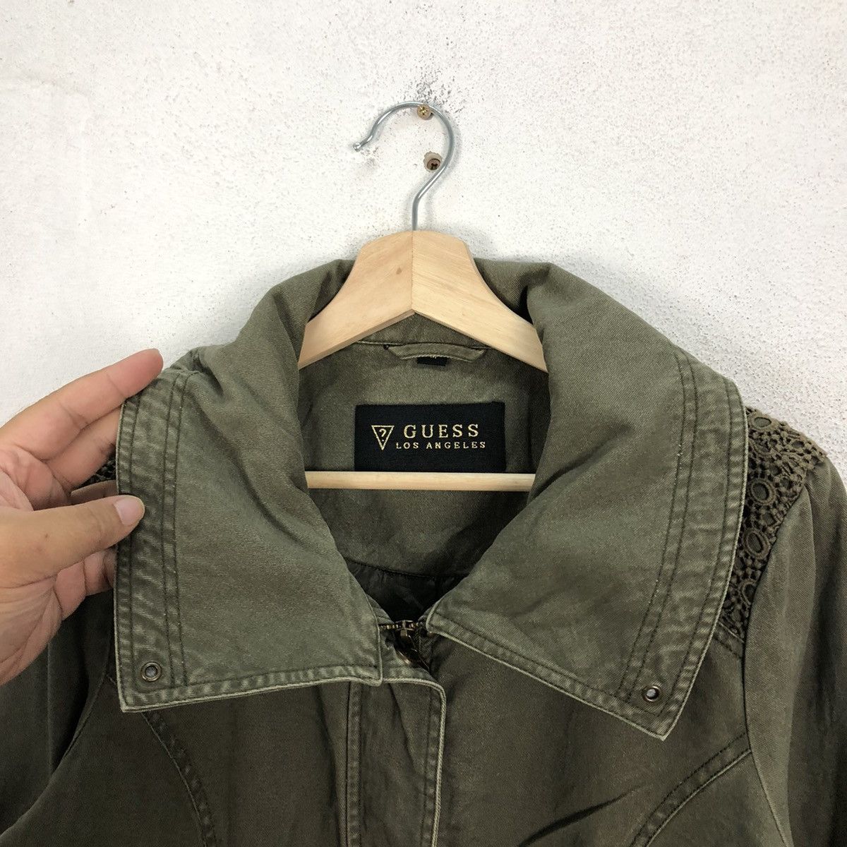 Japanese Brand VINTAGE GUESS LOS ANGELES CARGO JACKET MULTI POCKET Size US M / EU 48-50 / 2 - 6 Thumbnail