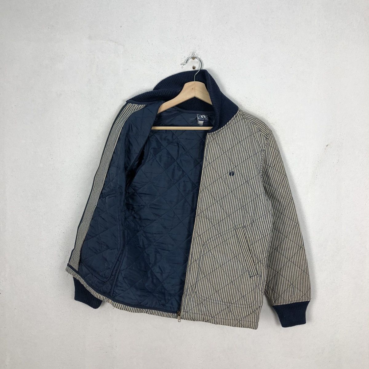 Japanese Brand VINTAGE HANG TEN QUILTED JACKET Size US S / EU 44-46 / 1 - 11 Thumbnail
