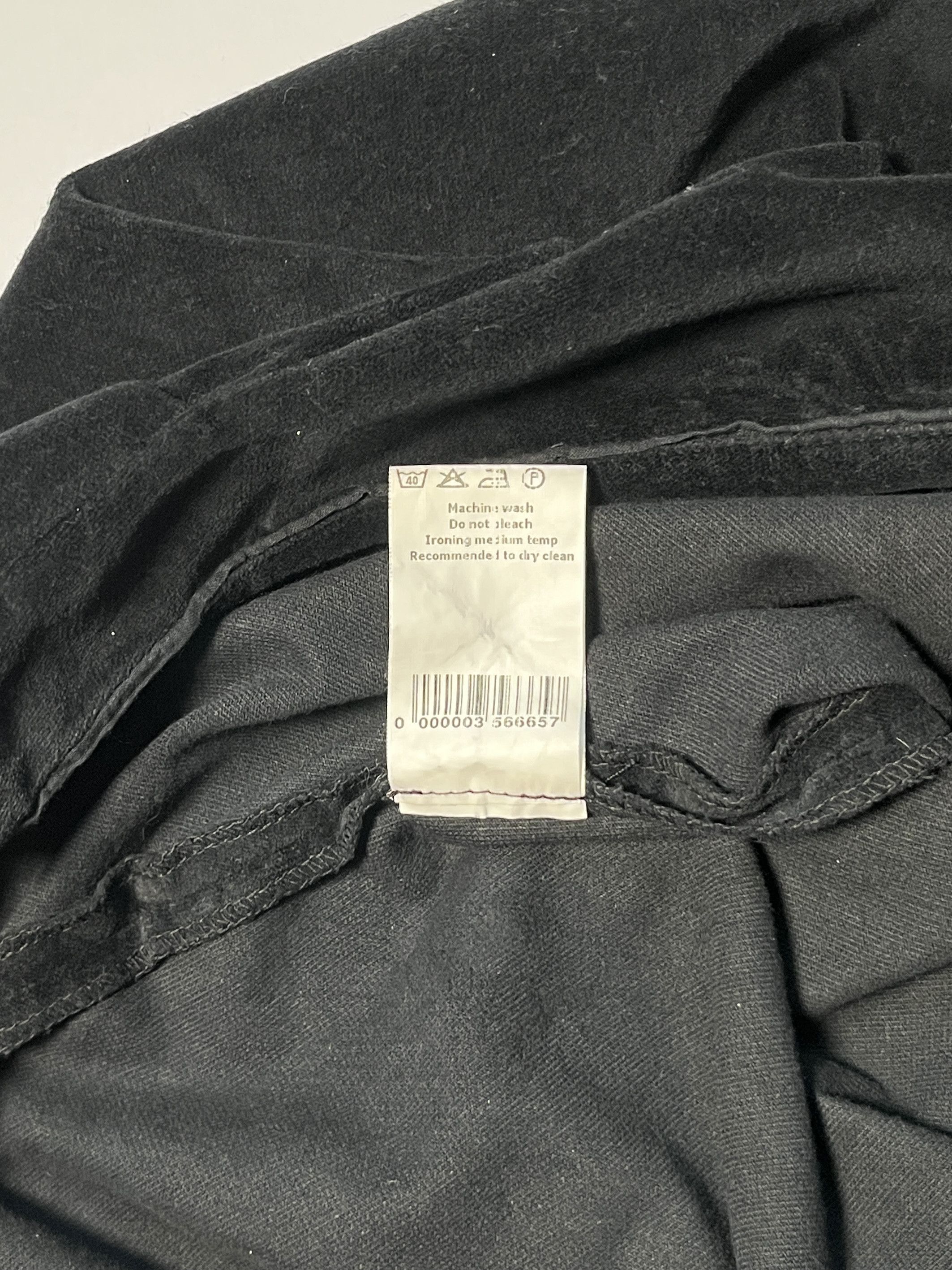 Hussein Chalayan ⚡️QUICK SALE⚡️Hussein Chalayan Black Velvet Skirt Size 30" / US 8 / IT 44 - 5 Thumbnail
