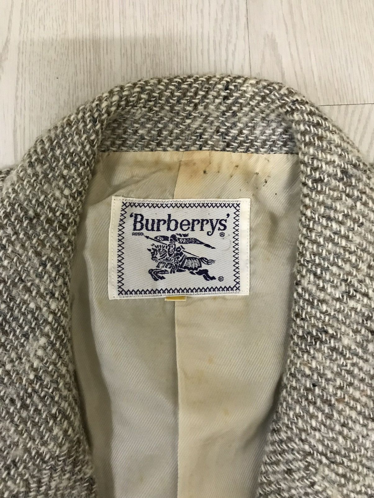 Burberry × Vintage 💥RARE💥 Vintage Burberry Herringbone Wool Classic Jacket Size US S / EU 44-46 / 1 - 12 Thumbnail