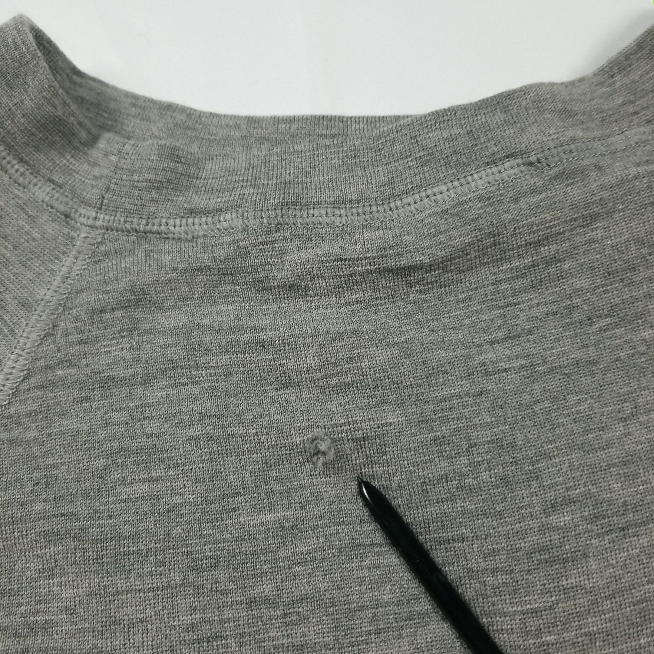 Marni Distressed Wool Sweater Size US L / EU 52-54 / 3 - 11 Thumbnail