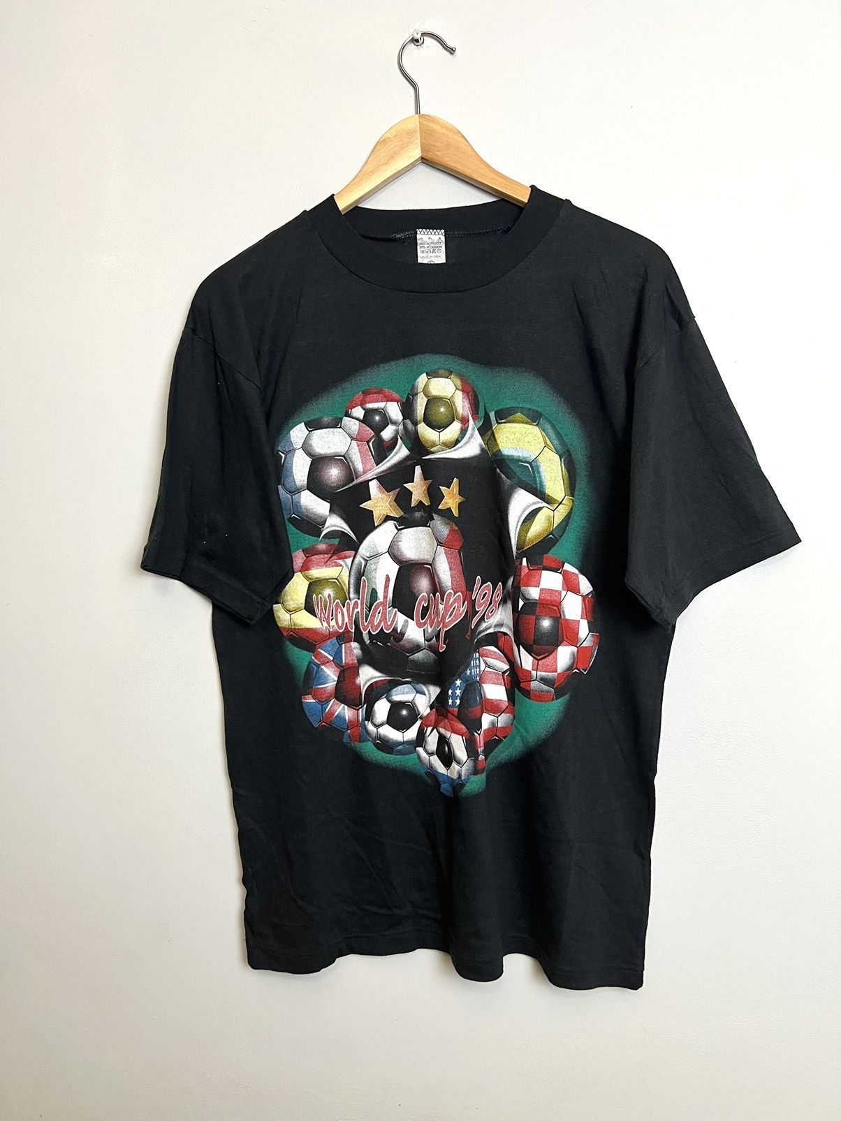 Vintage Rare Vintage 1998 Fifa World Cub Football Soccer 90s Tshirt Size US L / EU 52-54 / 3 - 1 Thumbnail