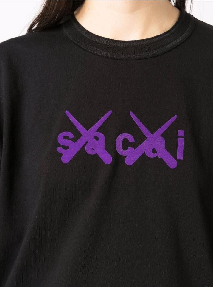 Kaws BNWT AW21 SACAI x KAWS FLOCKED LOGO PRINT TSHIRT BLACK 0 Size US XS / EU 42 / 0 - 18 Thumbnail