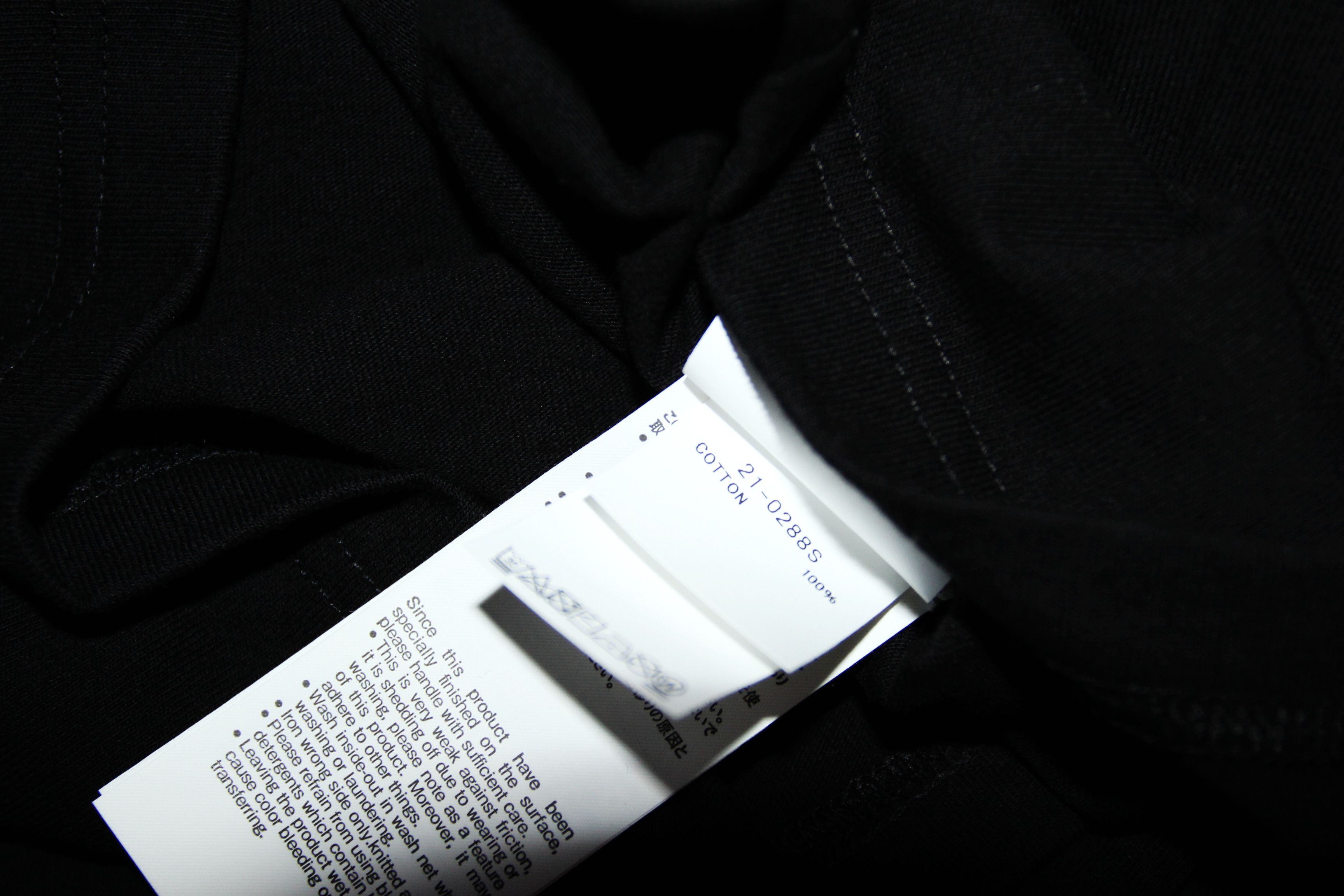 Kaws BNWT AW21 SACAI x KAWS FLOCKED LOGO PRINT TSHIRT BLACK 2 Size US M / EU 48-50 / 2 - 11 Thumbnail