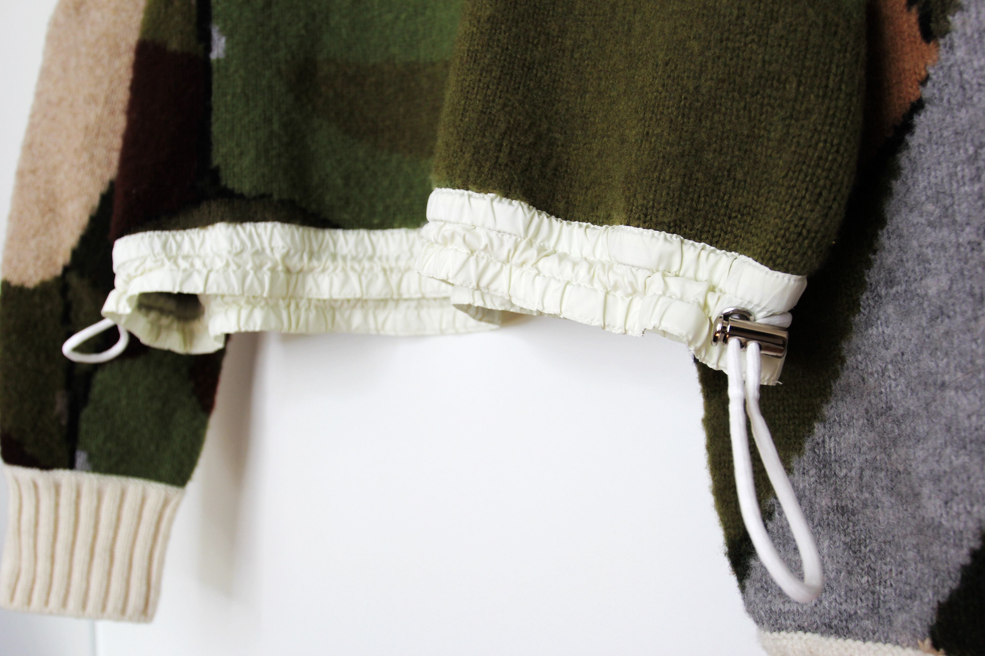 Kaws BNWT AW21 SACAI x KAWS CAMO KNIT SWEATER 3 Size L / US 10 / IT 46 - 5 Thumbnail