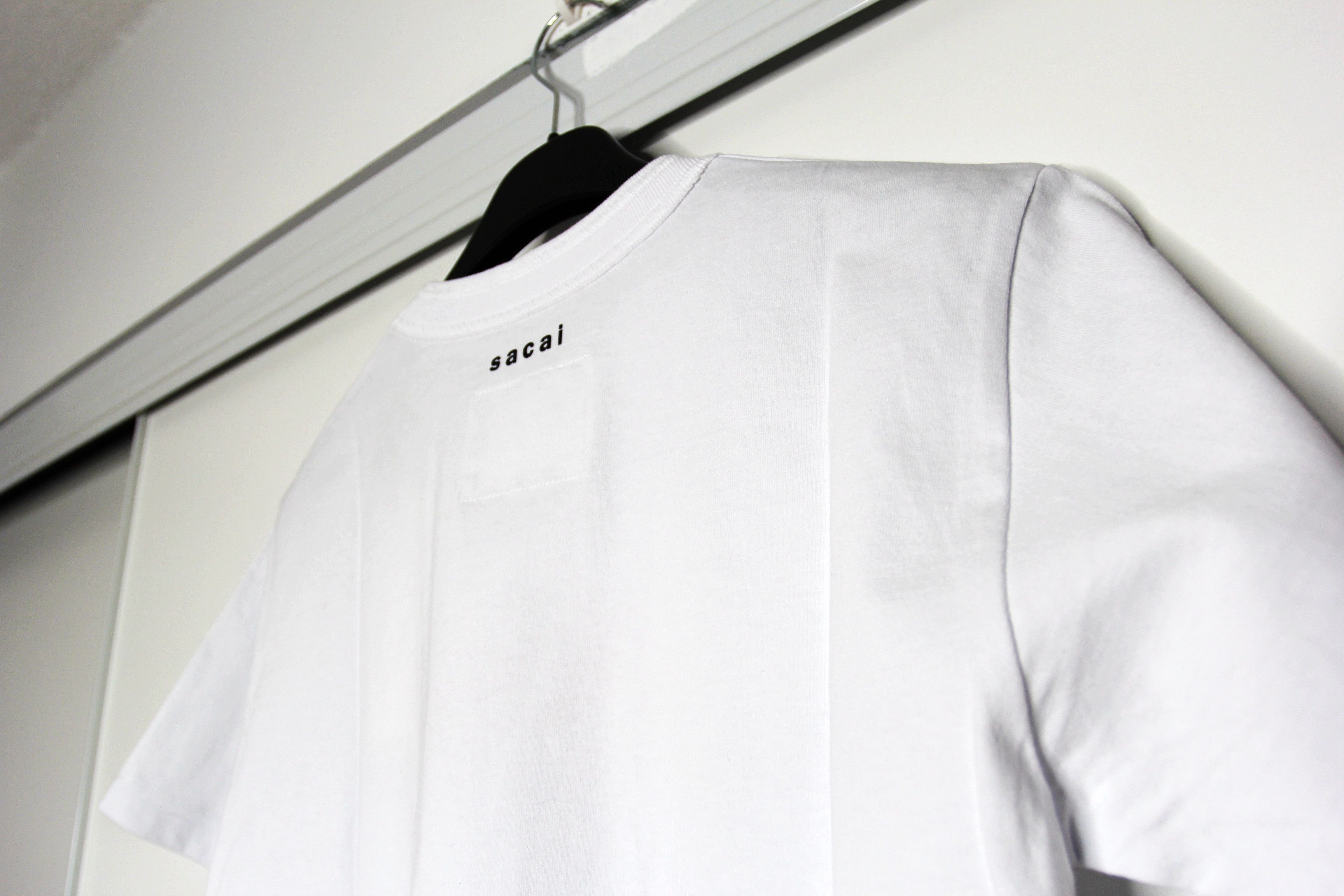 Kaws BNWT AW21 SACAI x KAWS FLOCKED LOGO PRINT TSHIRT WHITE 1 Size US S / EU 44-46 / 1 - 6 Thumbnail