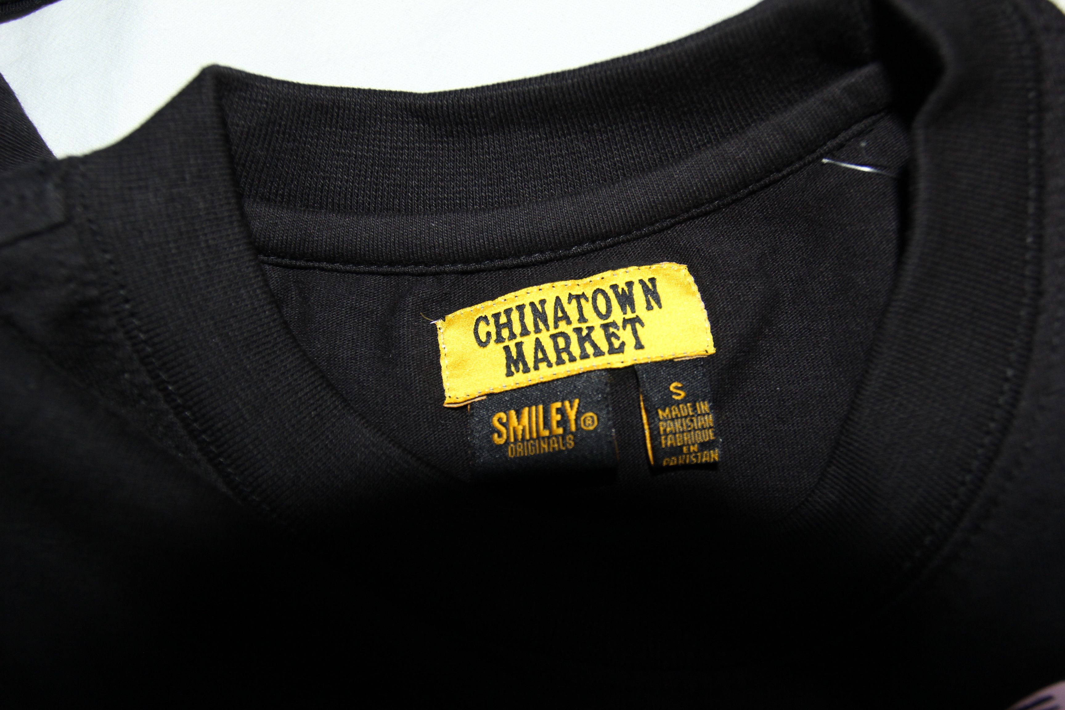 Market BNWT SS20 CHINATOWN MARKET VIKING SMILE TSHIRT S Size US S / EU 44-46 / 1 - 6 Thumbnail