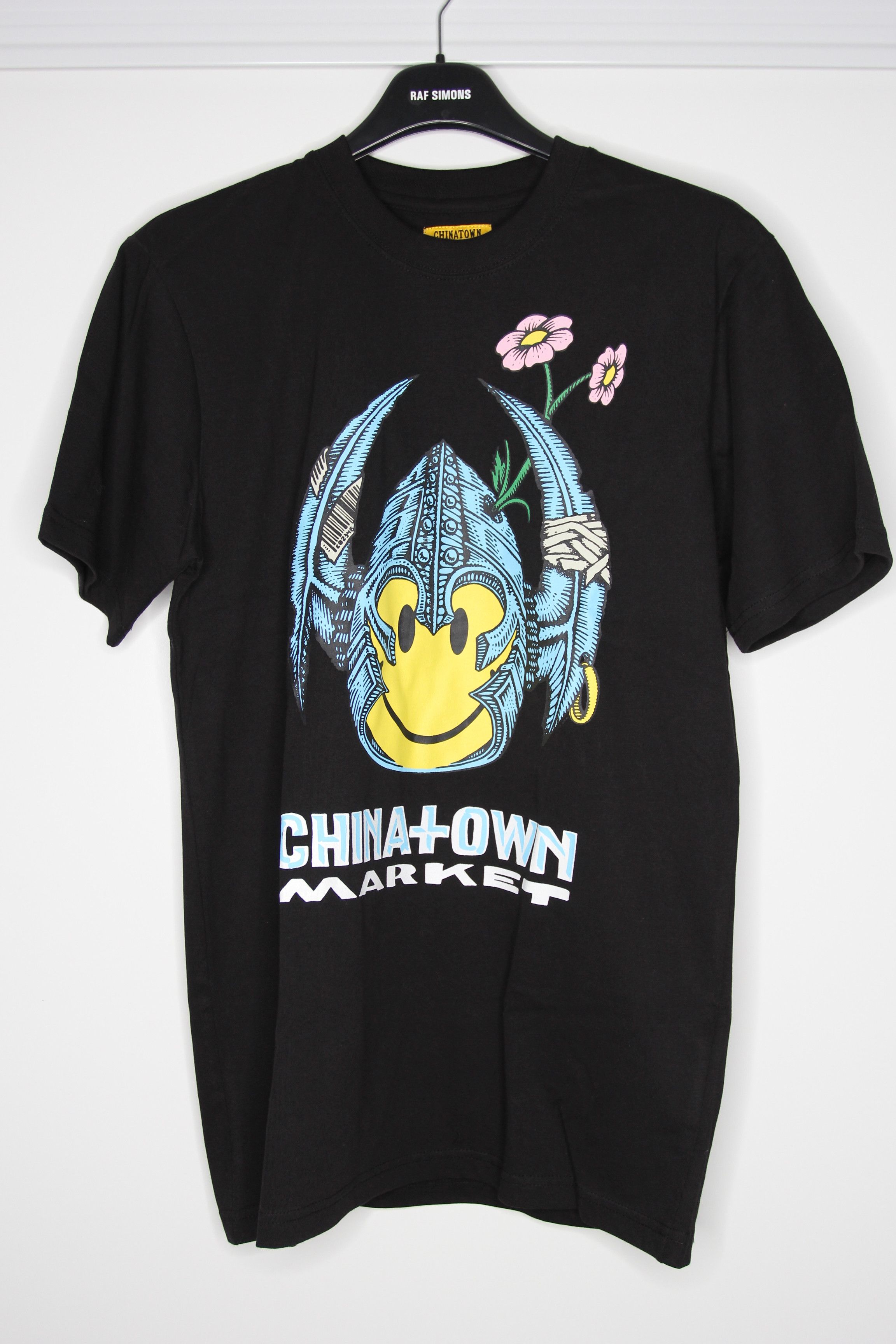 Market BNWT SS20 CHINATOWN MARKET VIKING SMILE TSHIRT S Size US S / EU 44-46 / 1 - 2 Thumbnail