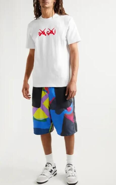 Kaws BNWT AW21 SACAI x KAWS FLOCKED LOGO PRINT TSHIRT WHITE 2 Size US M / EU 48-50 / 2 - 13 Thumbnail