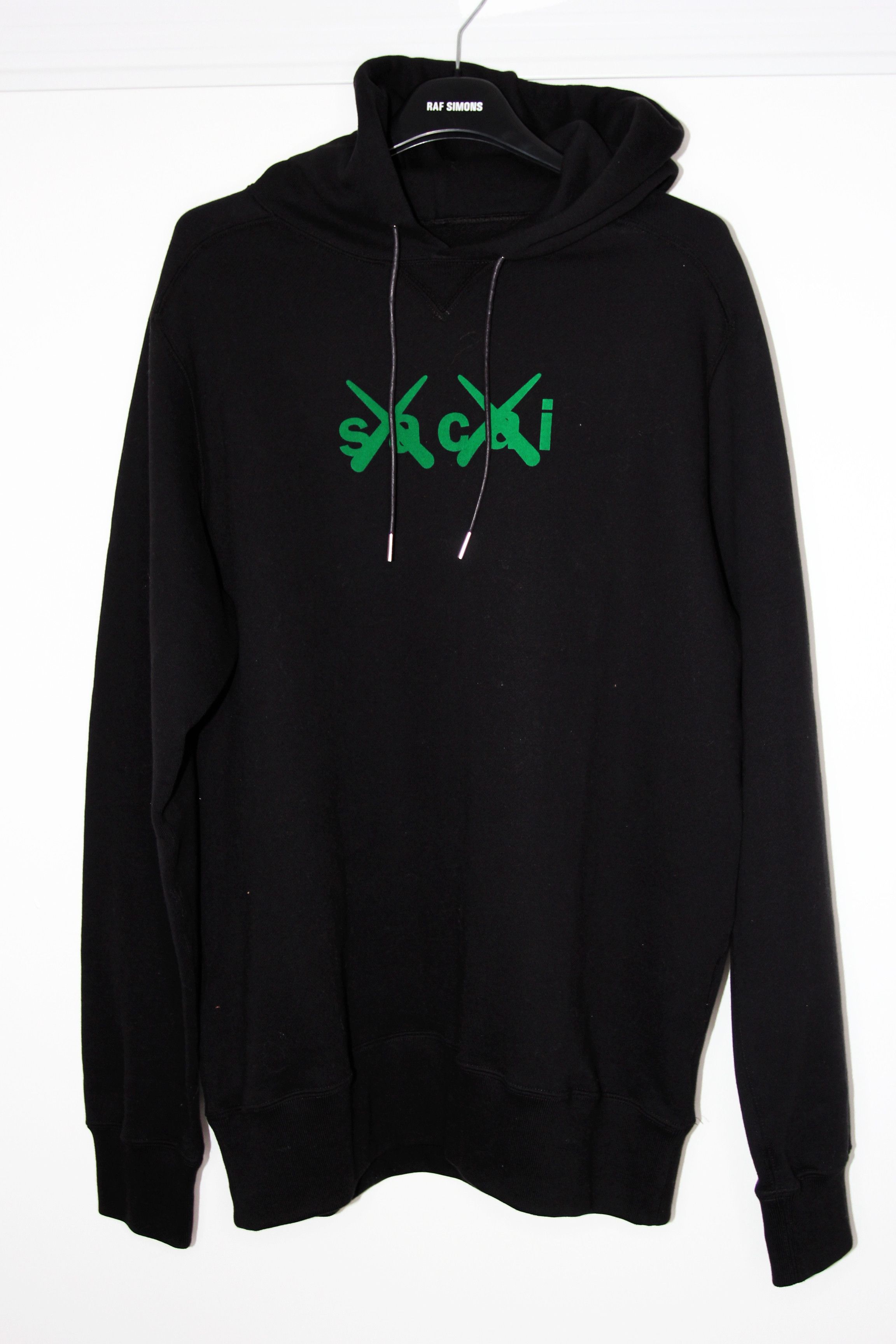 BNWT AW21 SACAI x KAWS FLOCK PRINTED HOODIE 4