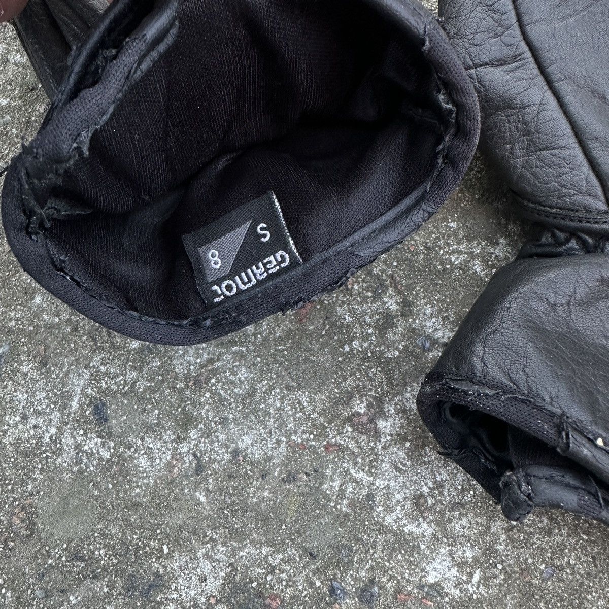 GOREWEAR Vintage Germot Bike Gloves Balenciaga Style Size ONE SIZE - 7 Thumbnail