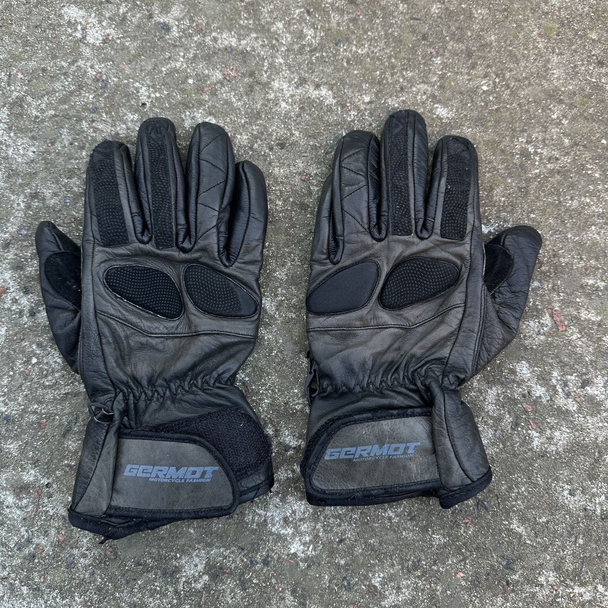 GOREWEAR Vintage Germot Bike Gloves Balenciaga Style Size ONE SIZE - 2 Thumbnail