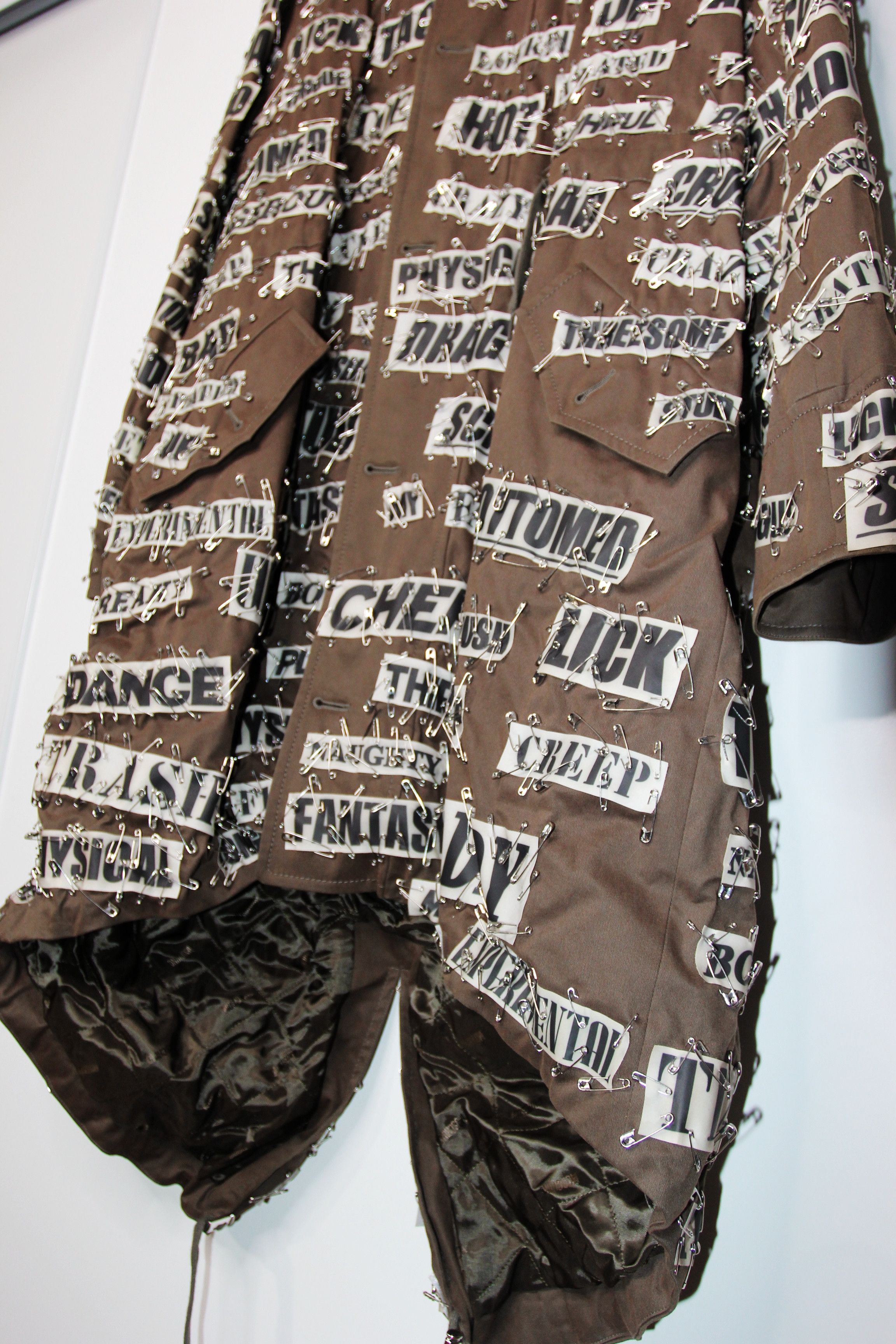 Moschino BNWT AW18 MOSCHINO COUTURE! PAPERCLIPS PARKA COAT 50 Size US M / EU 48-50 / 2 - 7 Thumbnail