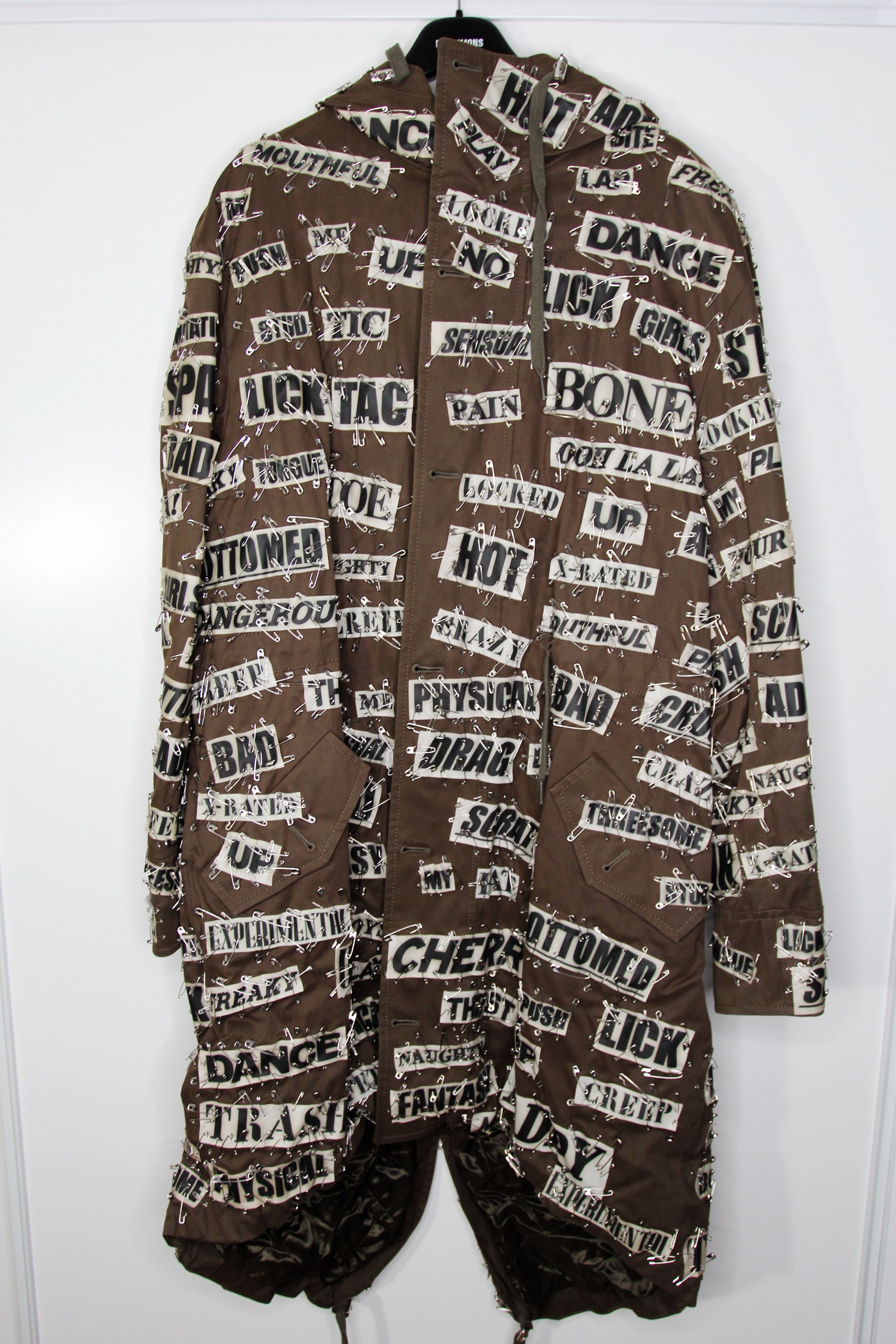 Moschino BNWT AW18 MOSCHINO COUTURE! PAPERCLIPS PARKA COAT 50 Size US M / EU 48-50 / 2 - 3 Thumbnail