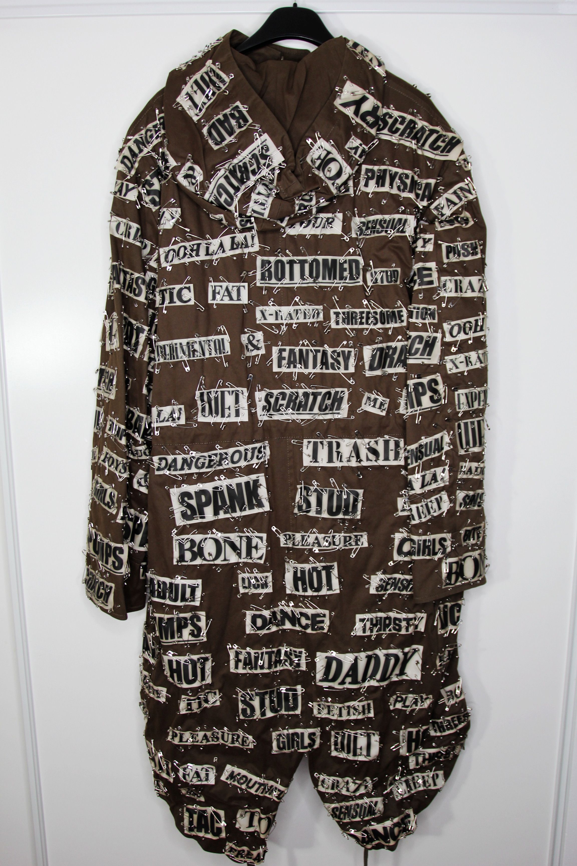 Moschino BNWT AW18 MOSCHINO COUTURE! PAPERCLIPS PARKA COAT 50 Size US M / EU 48-50 / 2 - 2 Thumbnail