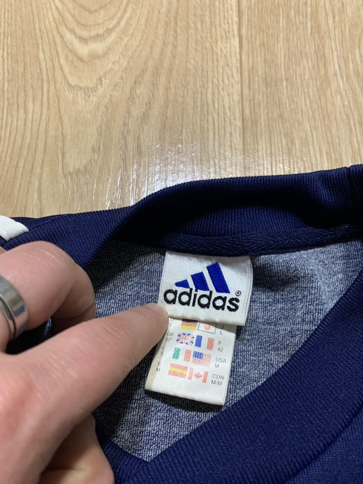 Adidas × Vintage Vintage Y2K Adidas sweatshirt Size US M / EU 48-50 / 2 - 6 Thumbnail
