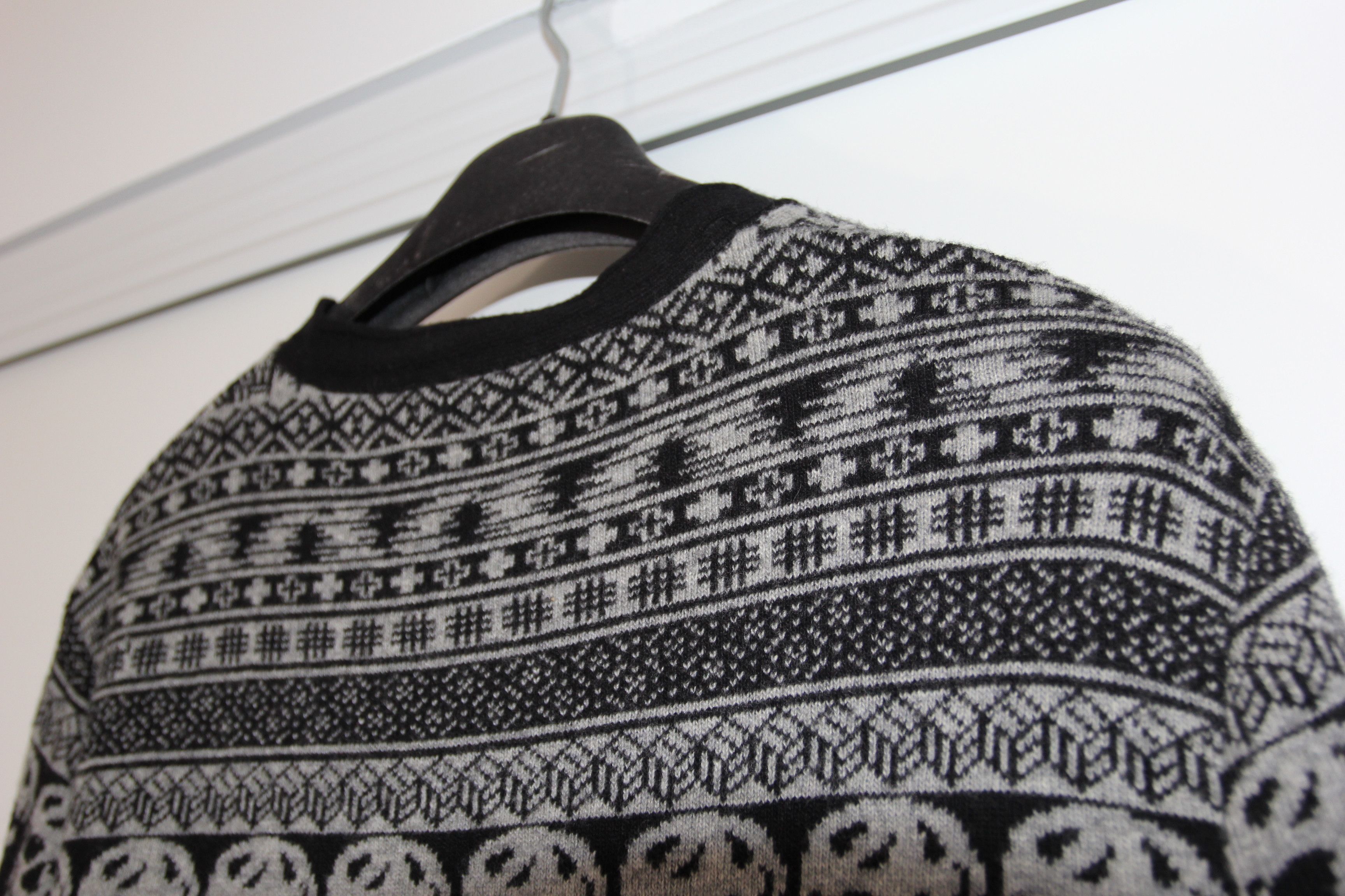 Alexander McQueen AW06 ALEXANDER MCQUEEN CAVIAR SKULL KNIT CARDIGAN L Size US L / EU 52-54 / 3 - 8 Thumbnail