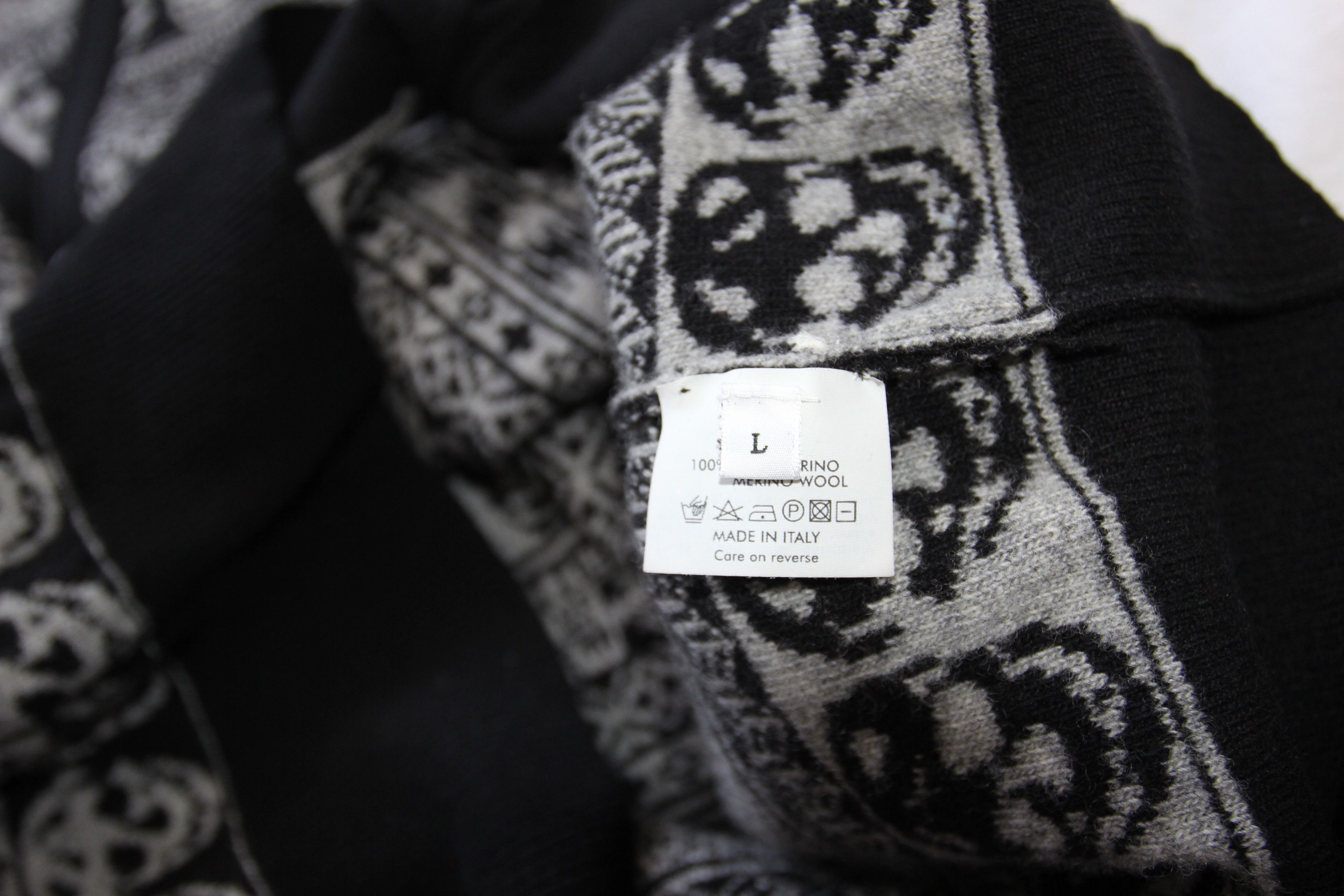 Alexander McQueen AW06 ALEXANDER MCQUEEN CAVIAR SKULL KNIT CARDIGAN L Size US L / EU 52-54 / 3 - 9 Thumbnail