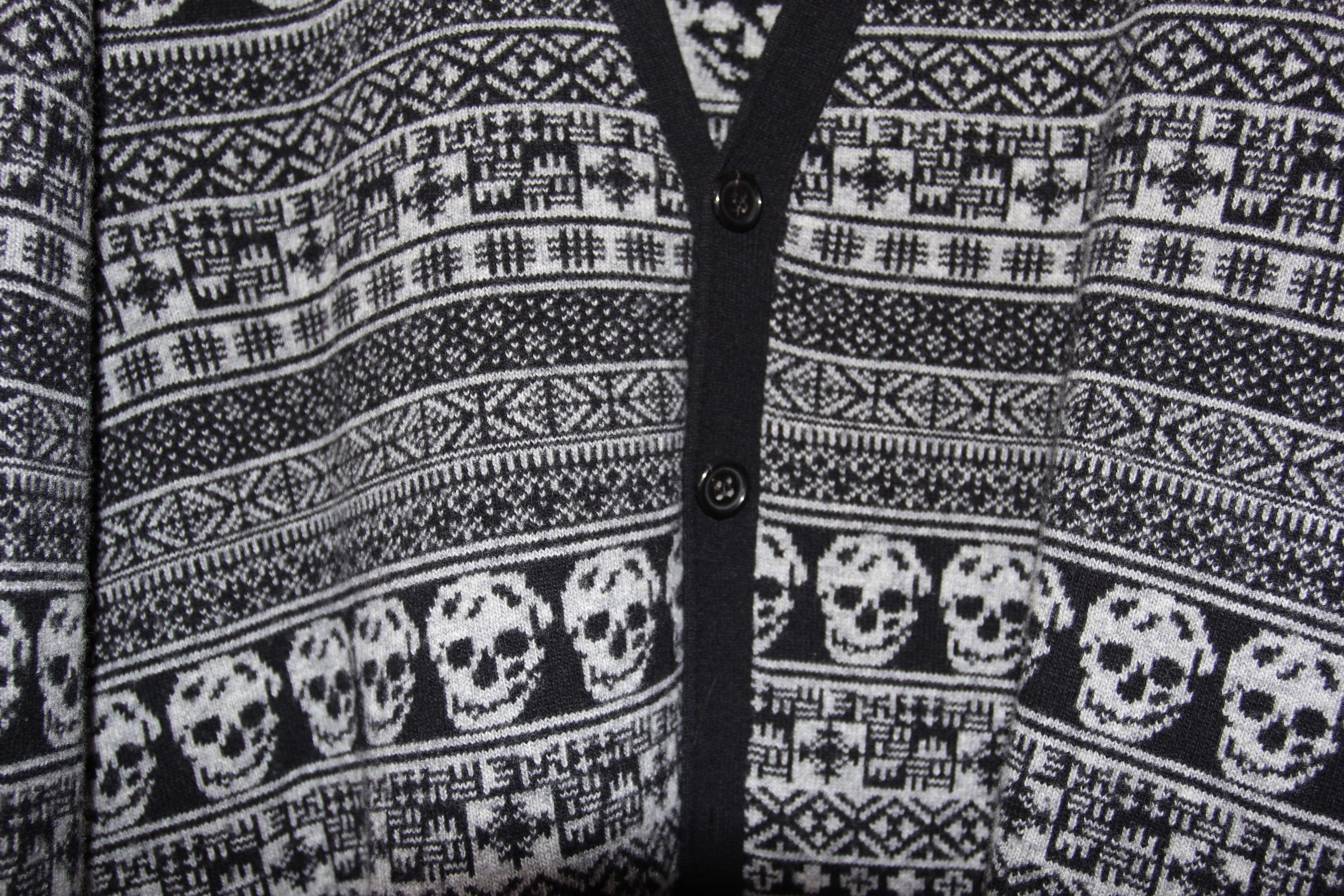 Alexander McQueen AW06 ALEXANDER MCQUEEN CAVIAR SKULL KNIT CARDIGAN L Size US L / EU 52-54 / 3 - 6 Thumbnail