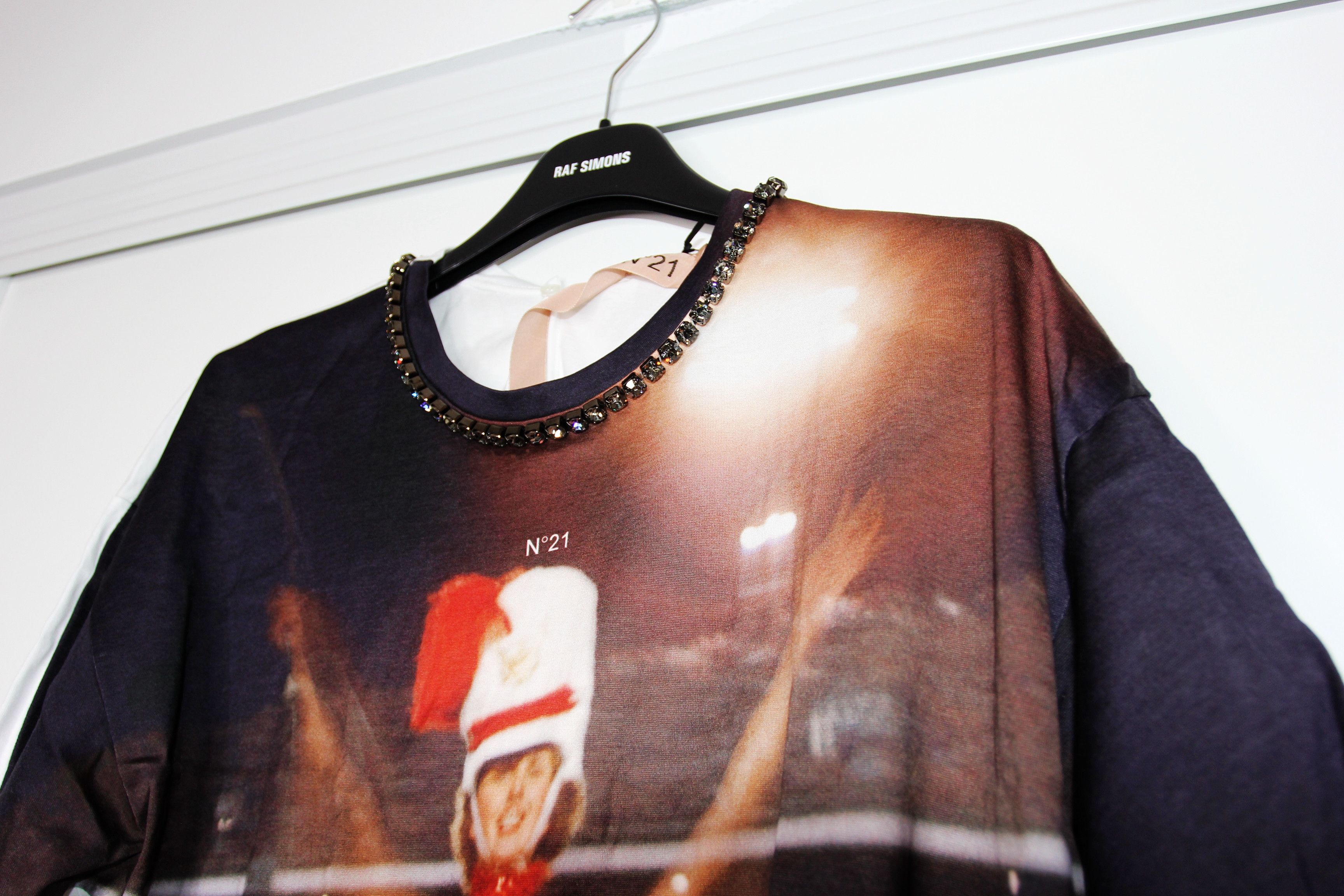 N21 BNWT AW18 N21 CHEERLEADER TSHIRT 44 Size US L / EU 52-54 / 3 - 4 Thumbnail