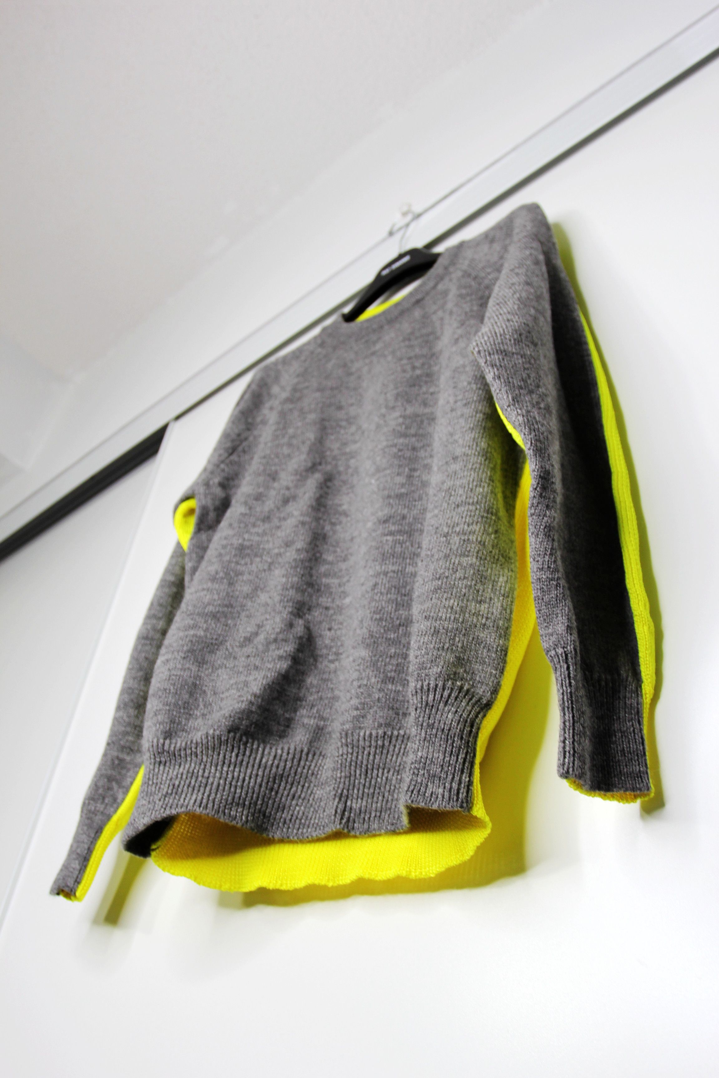 Junya Watanabe BNWT AW18 JUNYA WATANABE TWO TONE FLORESCENT SWEATER S Size US S / EU 44-46 / 1 - 6 Thumbnail