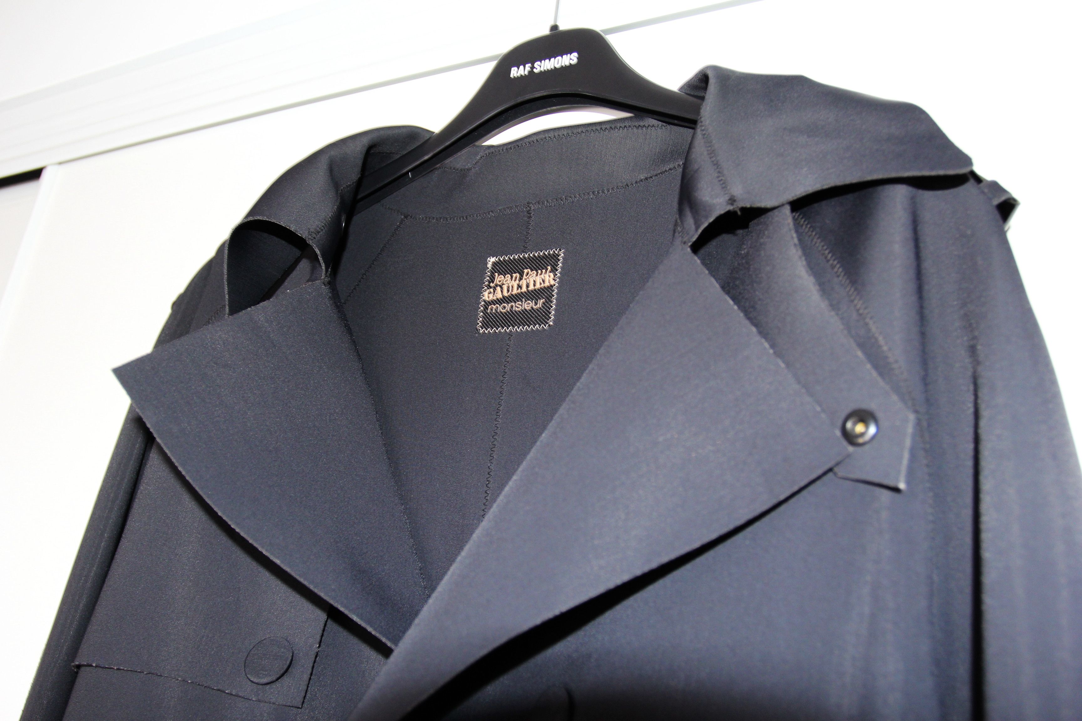 Jean Paul Gaultier AW11 JEAN PAUL GAULTIER RUNWAY #25 TECH MATERIAL COAT 46 Size US S / EU 44-46 / 1 - 4 Thumbnail