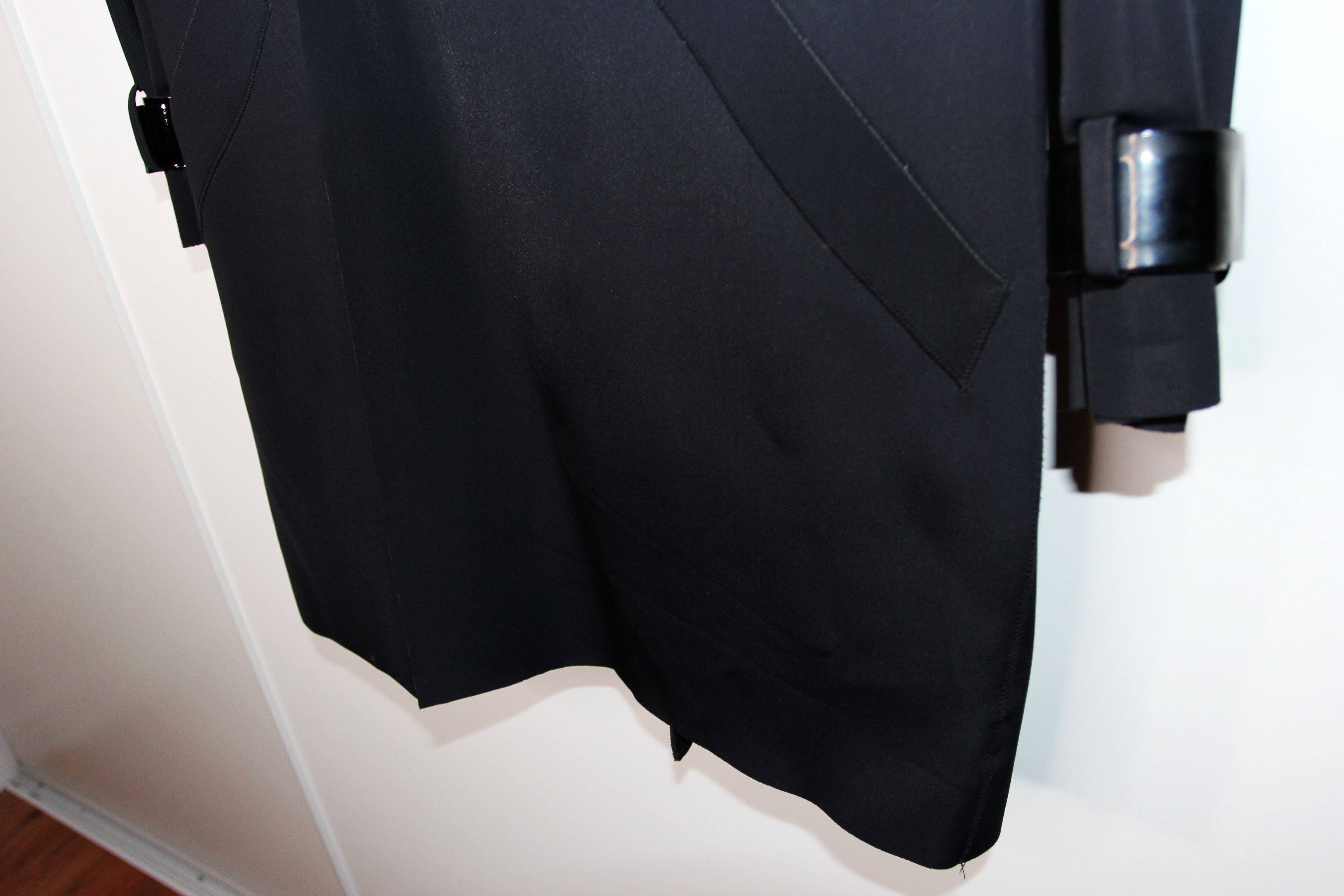 Jean Paul Gaultier AW11 JEAN PAUL GAULTIER RUNWAY #25 TECH MATERIAL COAT 46 Size US S / EU 44-46 / 1 - 7 Thumbnail
