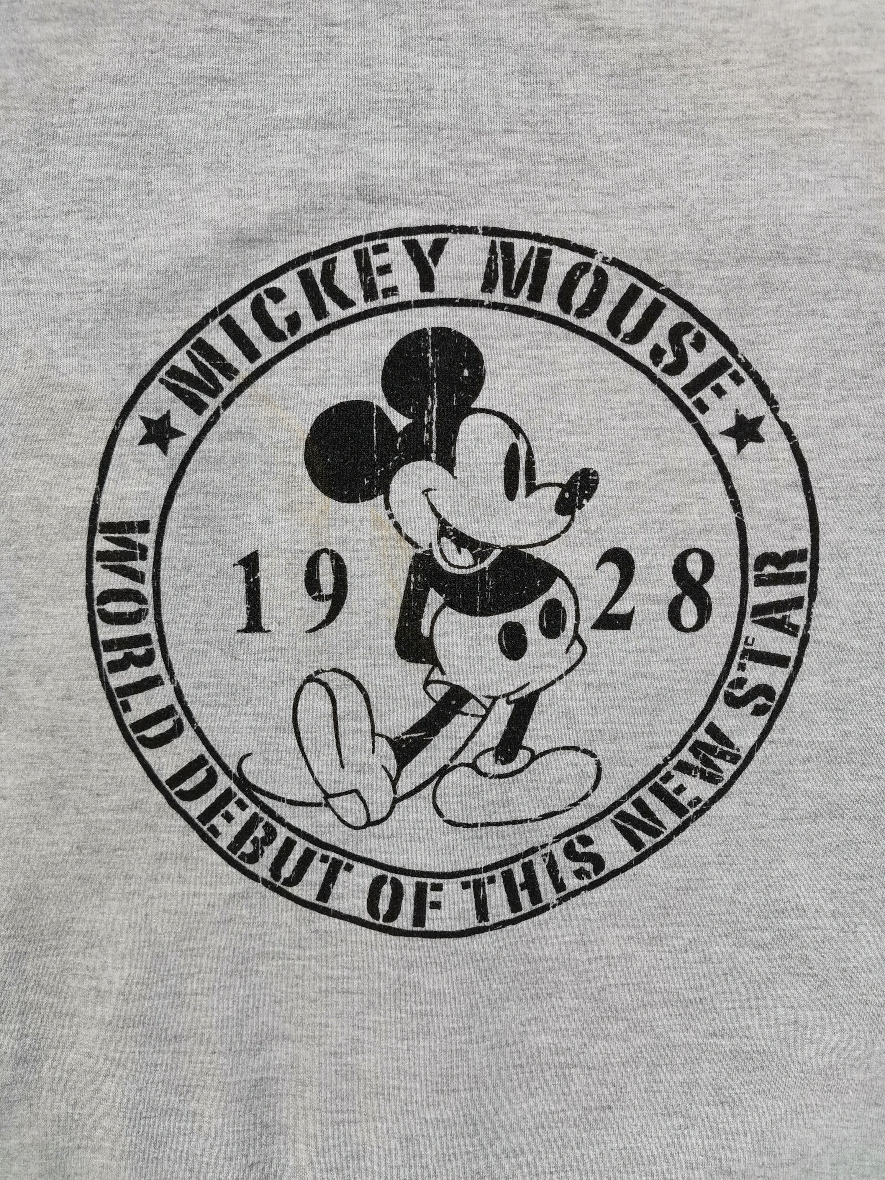 Disney Mickey Mouse World Debut of this New Star Cardigan Size US M / EU 48-50 / 2 - 3 Thumbnail