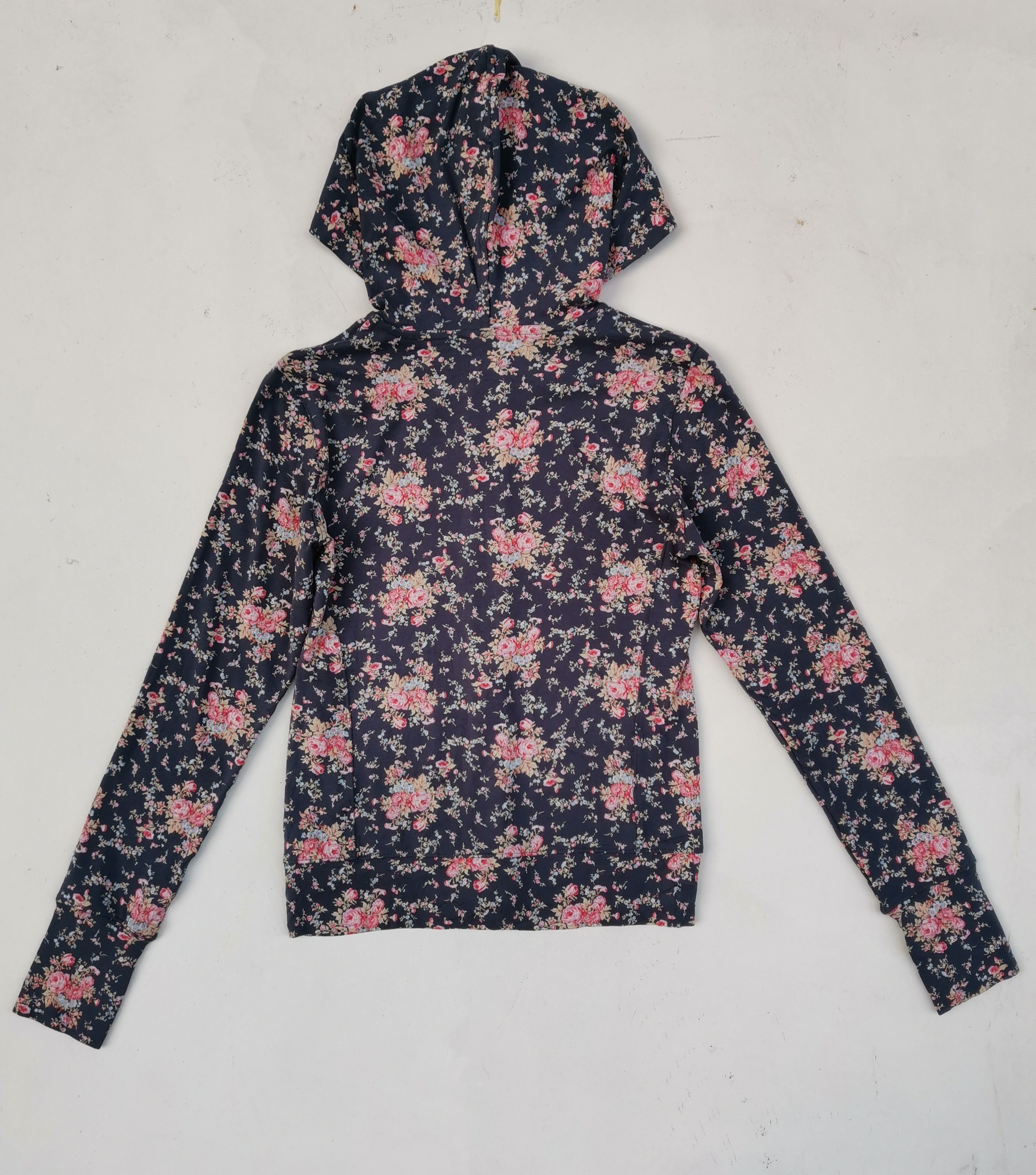 Japanese Brand × Uniqlo Uniqlo Flora Full Print Hoodie Zipper Sweaters Size US S / EU 44-46 / 1 - 4 Thumbnail