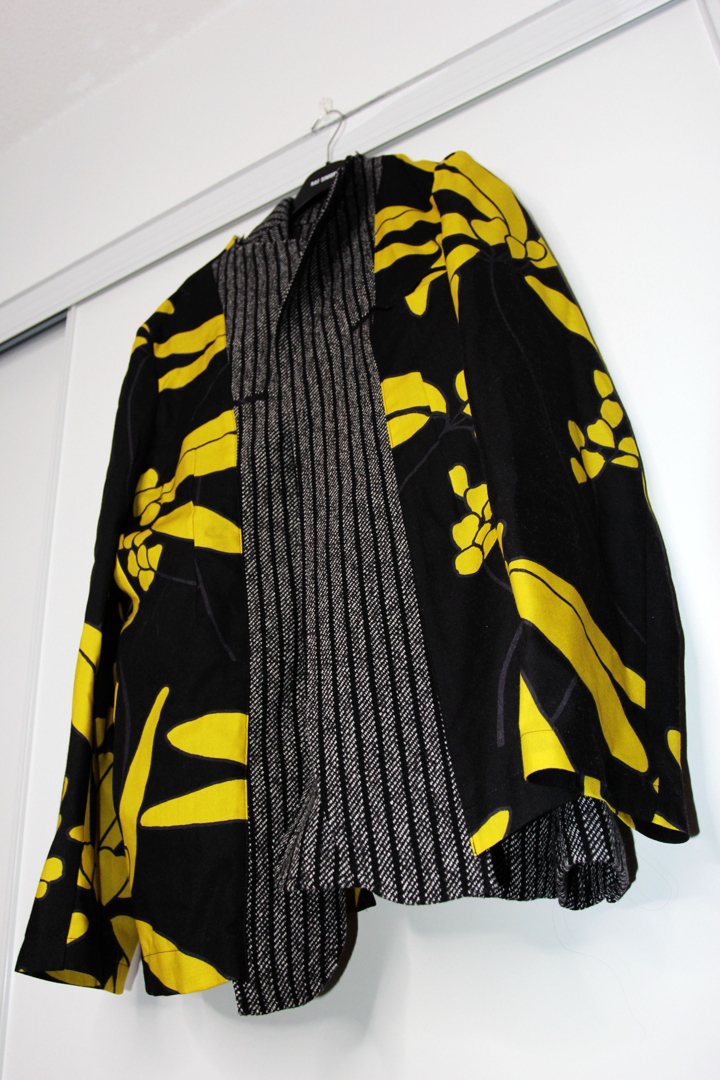Comme des Garcons Homme Plus BNWT AW21 COMME DES GARCONS HOMME PLUS 2 IN 1 JACKET L Size US L / EU 52-54 / 3 - 7 Thumbnail