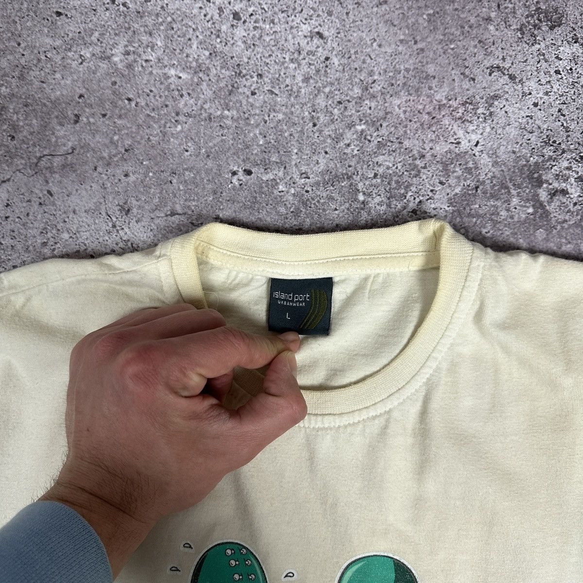 Vintage Vintage 90s Aliens Workshop Piercing humor tee Y2K OG rare Size US L / EU 52-54 / 3 - 8 Thumbnail